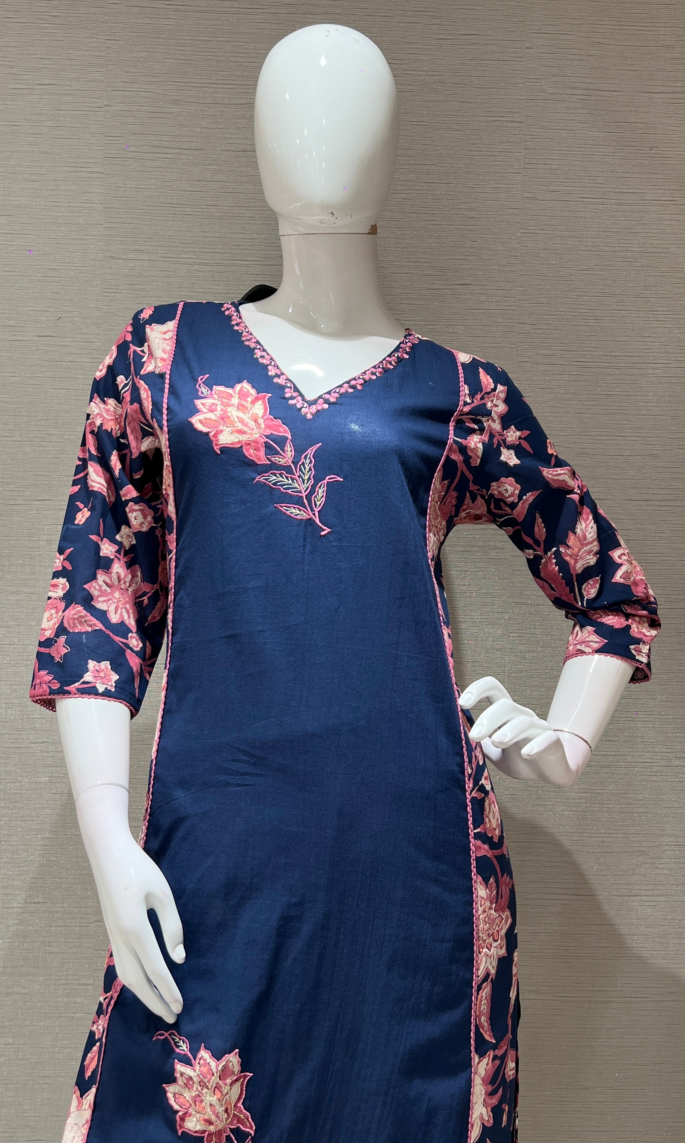 NAVY BLUE FLORAL MOTIFS KURTA SET
