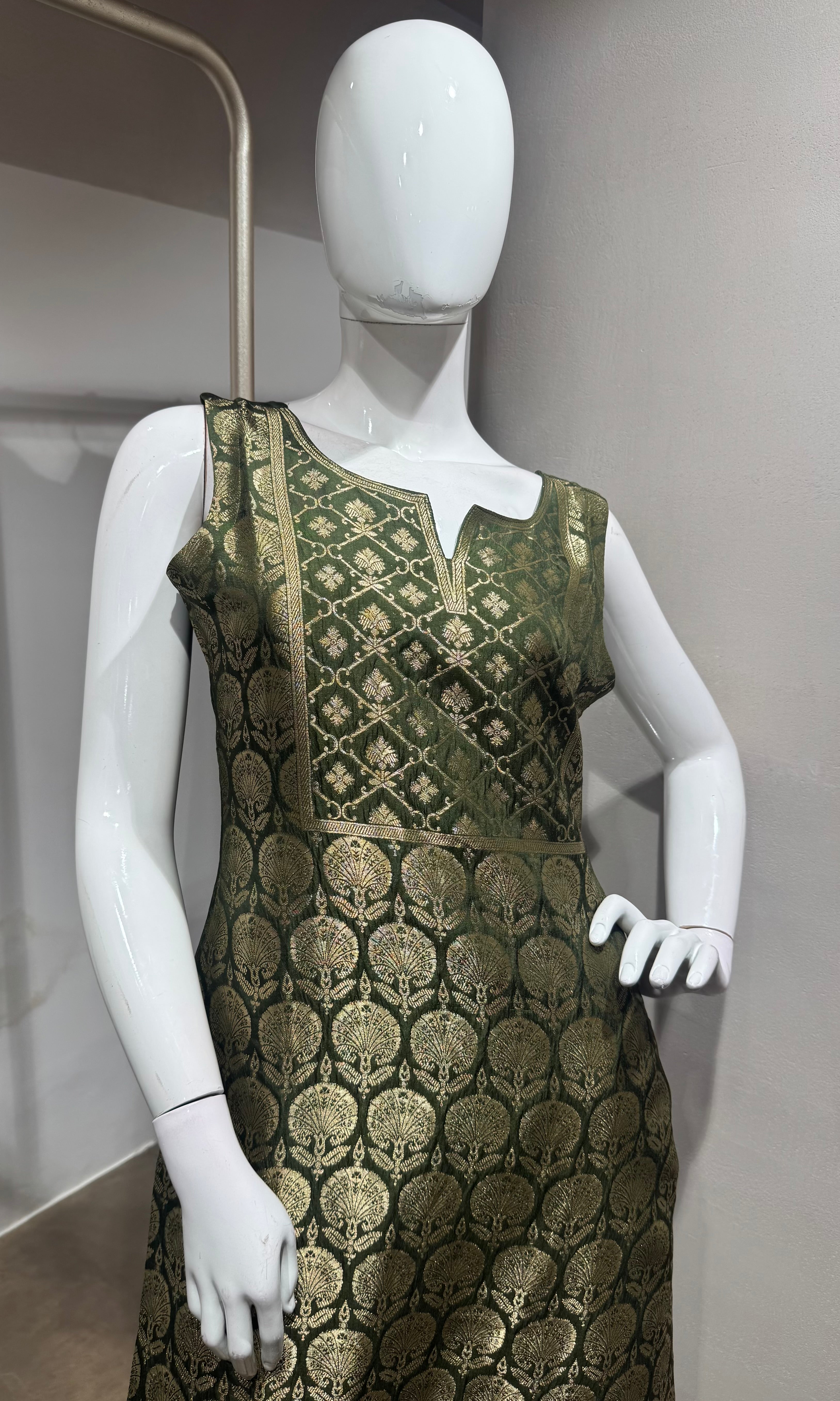 Green golden banarasi kurta set