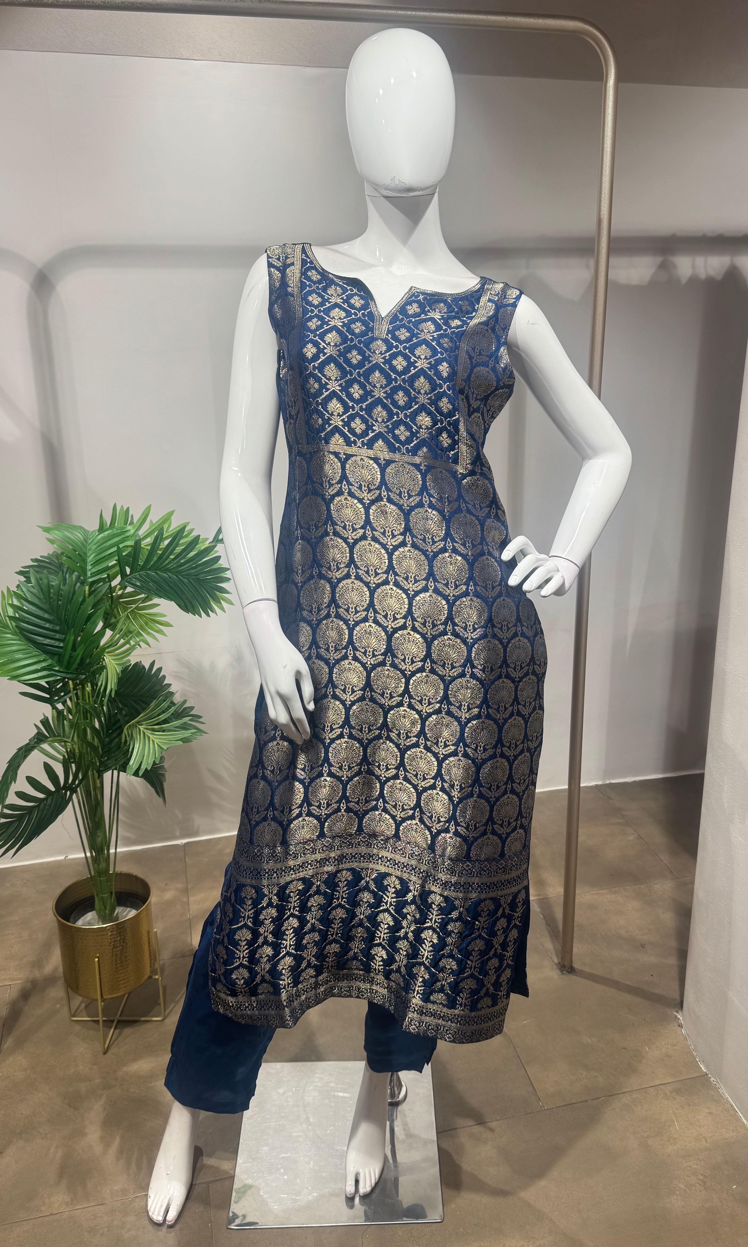 Blue golden banarasi kurta set