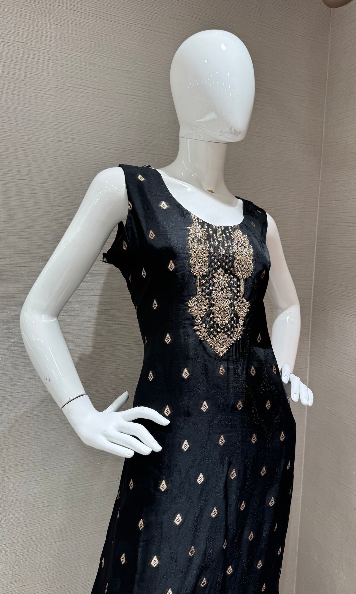 Black & Gold Banarasi silk Kurta Set with Dupatta