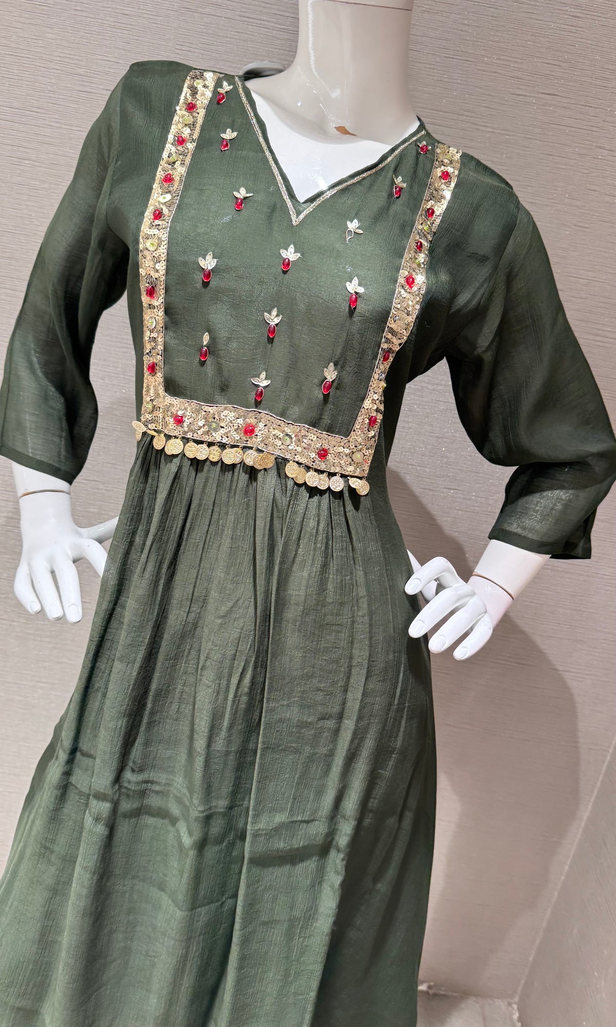 GREEN ETHNIC CHANDERI KURTA SET WITH DUPATTA