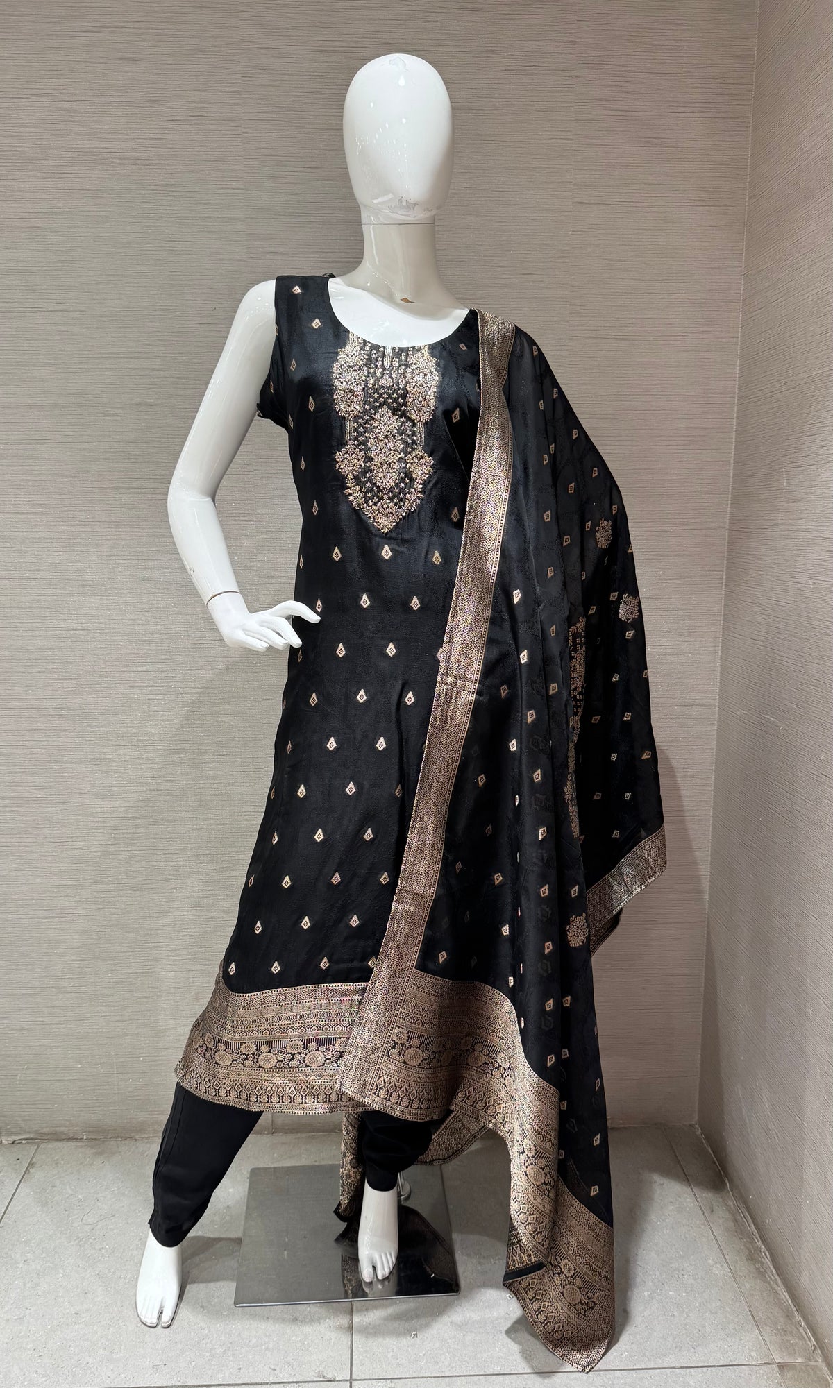Black & Gold Banarasi silk Kurta Set with Dupatta