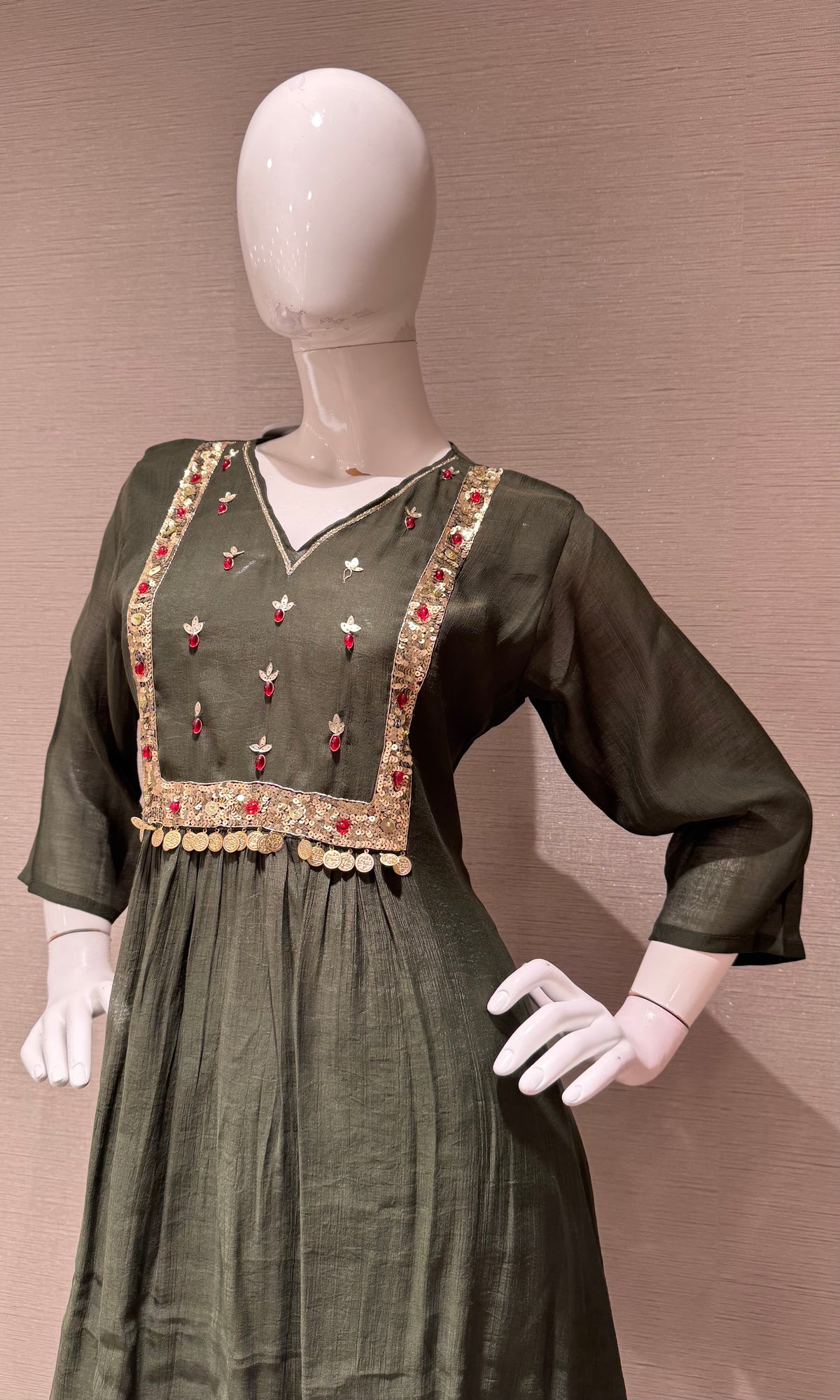 GREEN ETHNIC CHANDERI KURTA SET WITH DUPATTA