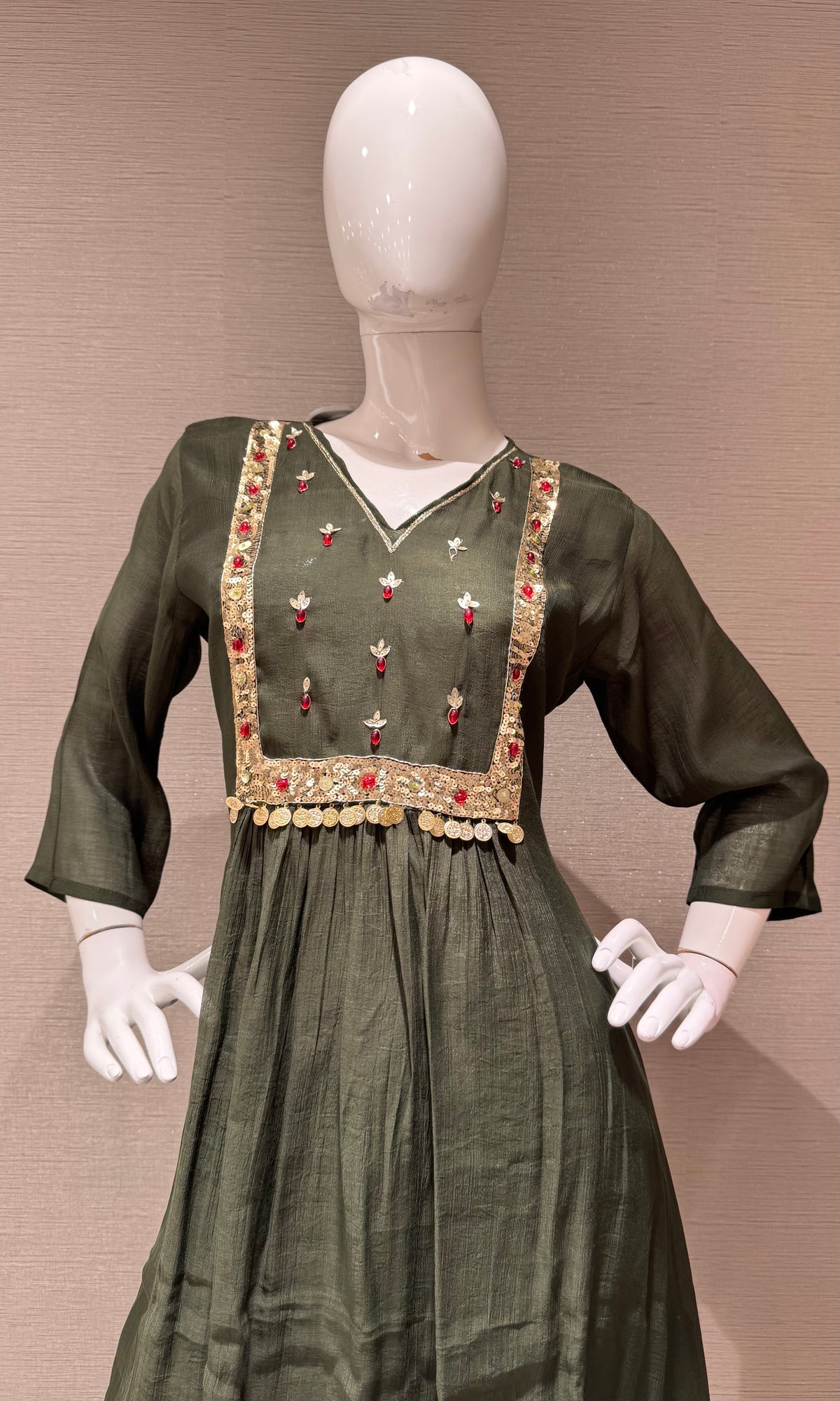GREEN ETHNIC CHANDERI KURTA SET WITH DUPATTA