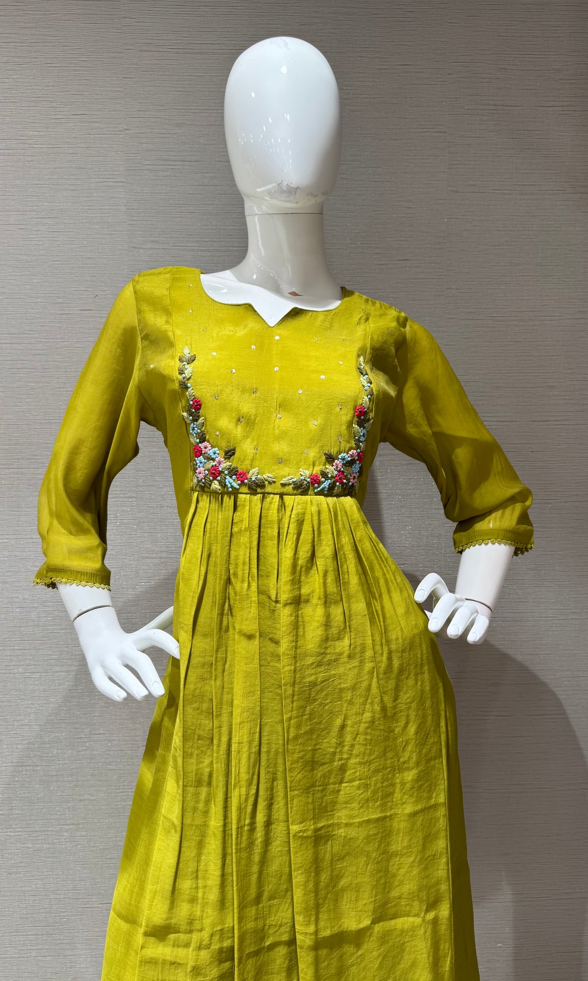 Mehandi green chanderi kurta set with dupatta