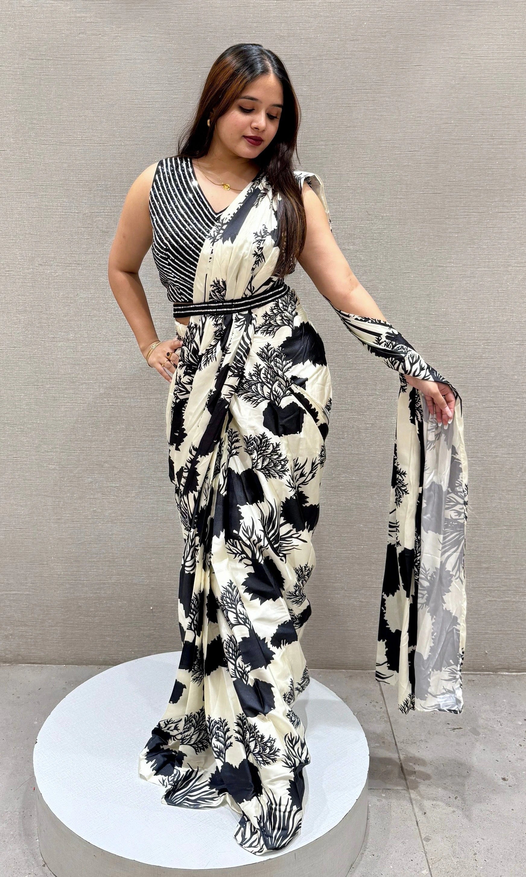 Sarees below ₹7k