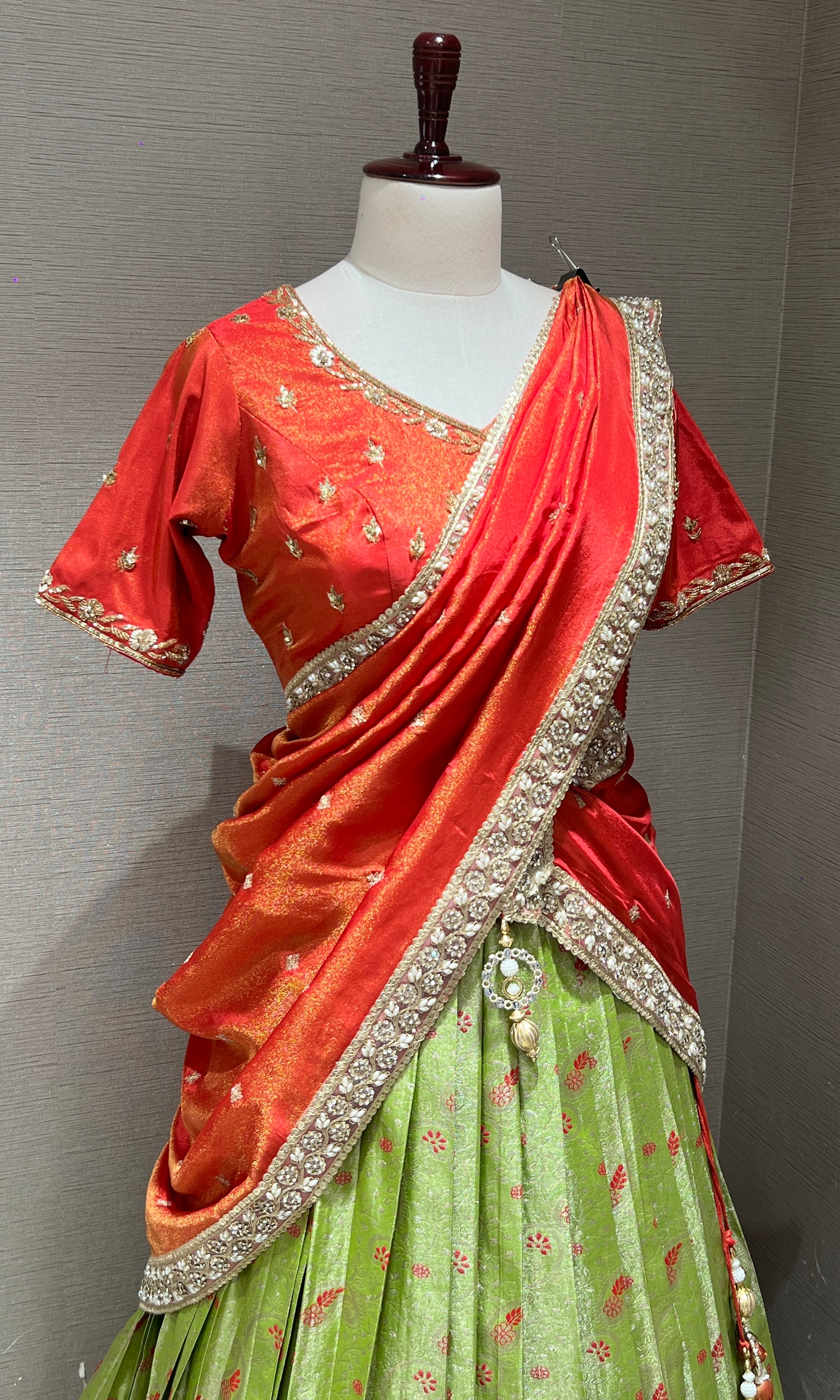 Rust pattu Lehenga