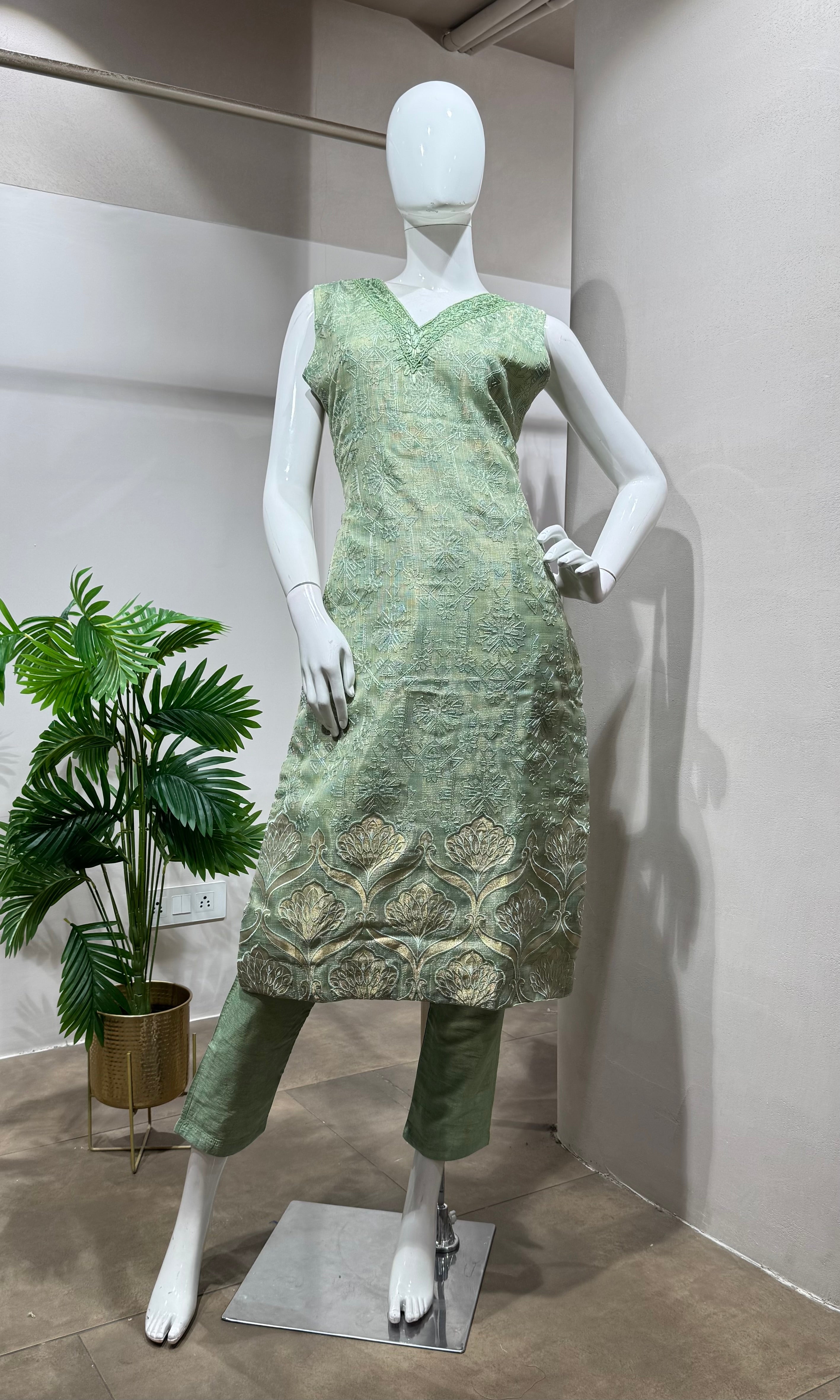 Pista Green Banarasi Silk kurta set