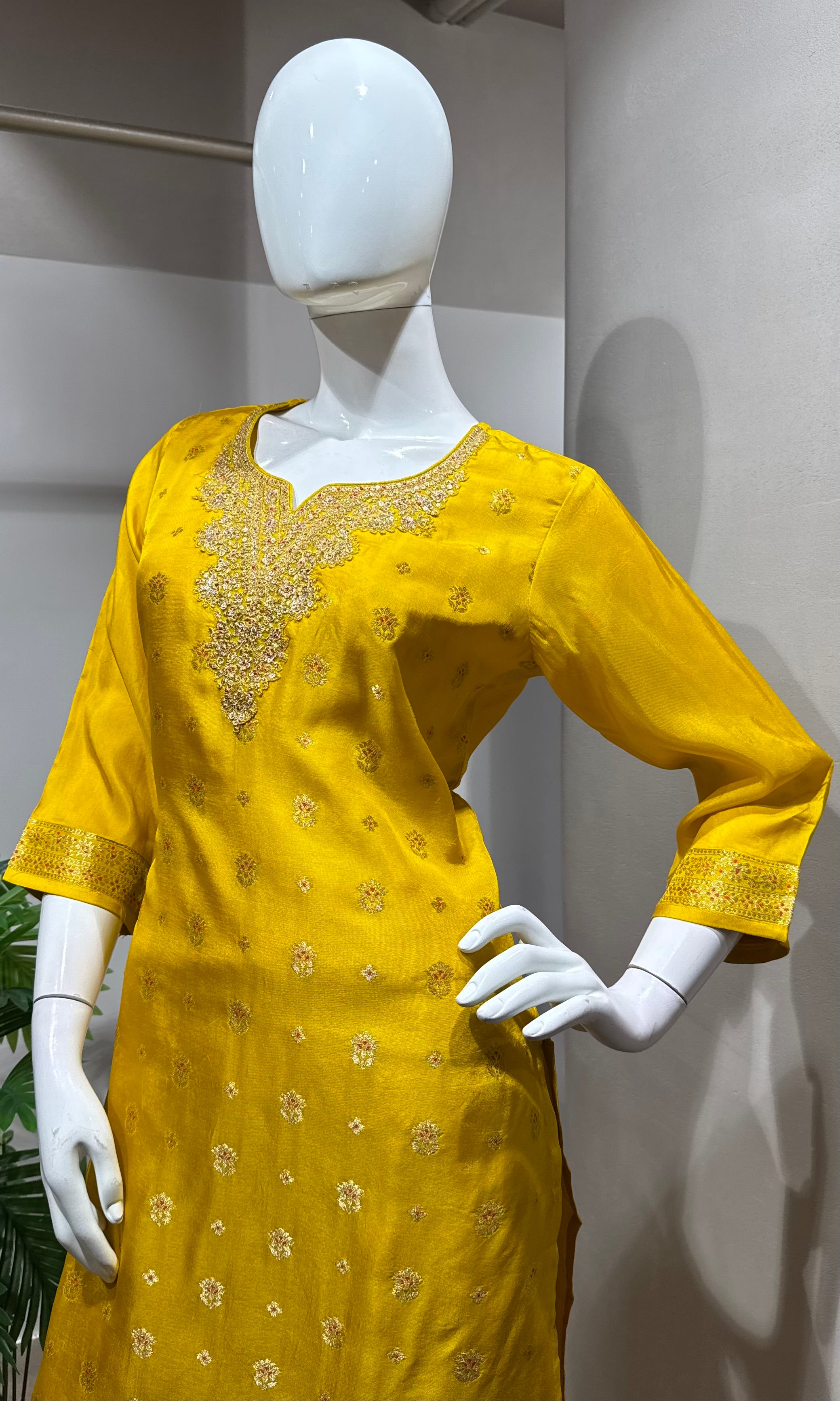 MUSTERED Banarasi Suit Set with Dupatta