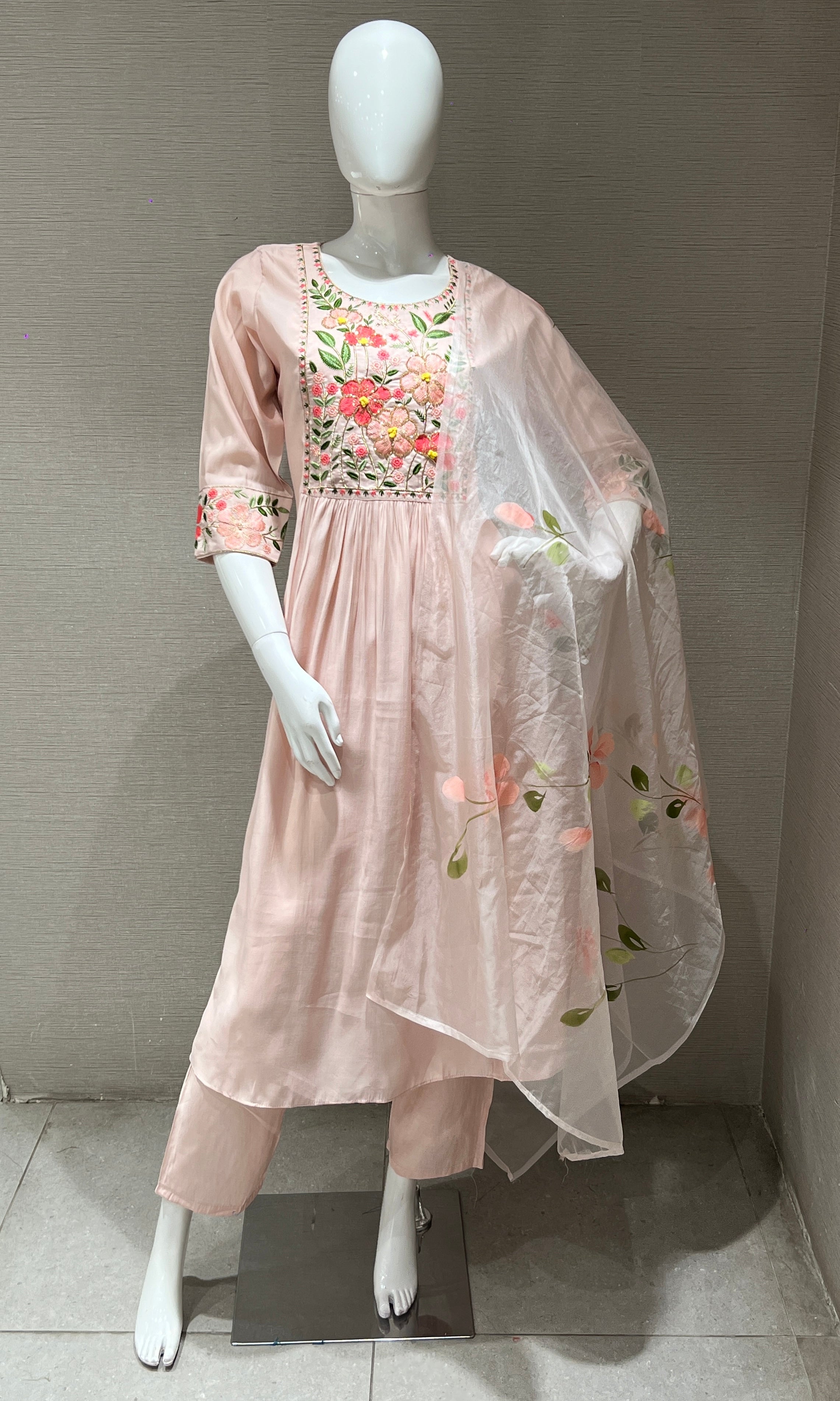 Light Peach Floral Charm Mul Chanderi kurta set