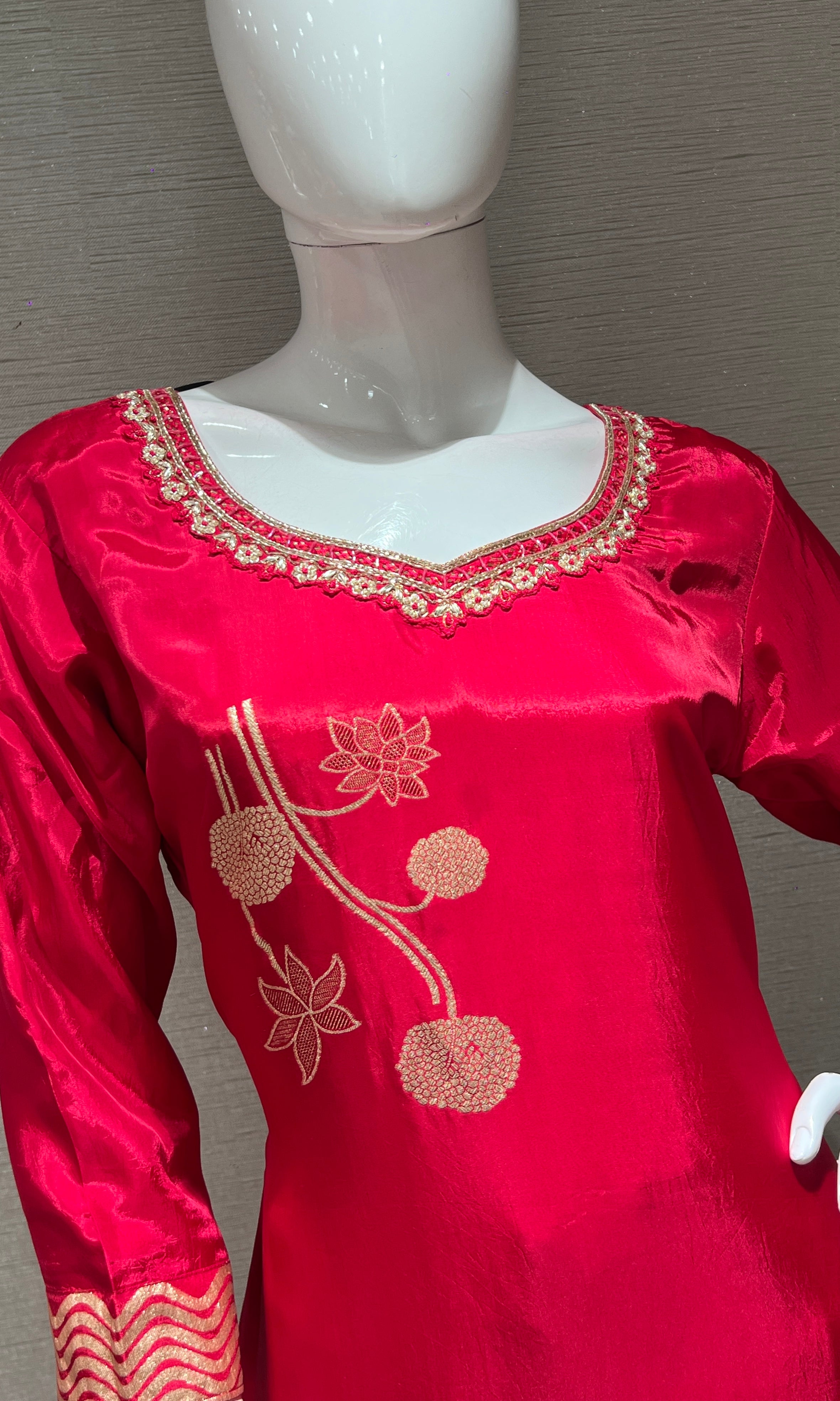 RANI PINK Golden Embroidered KURTA SET