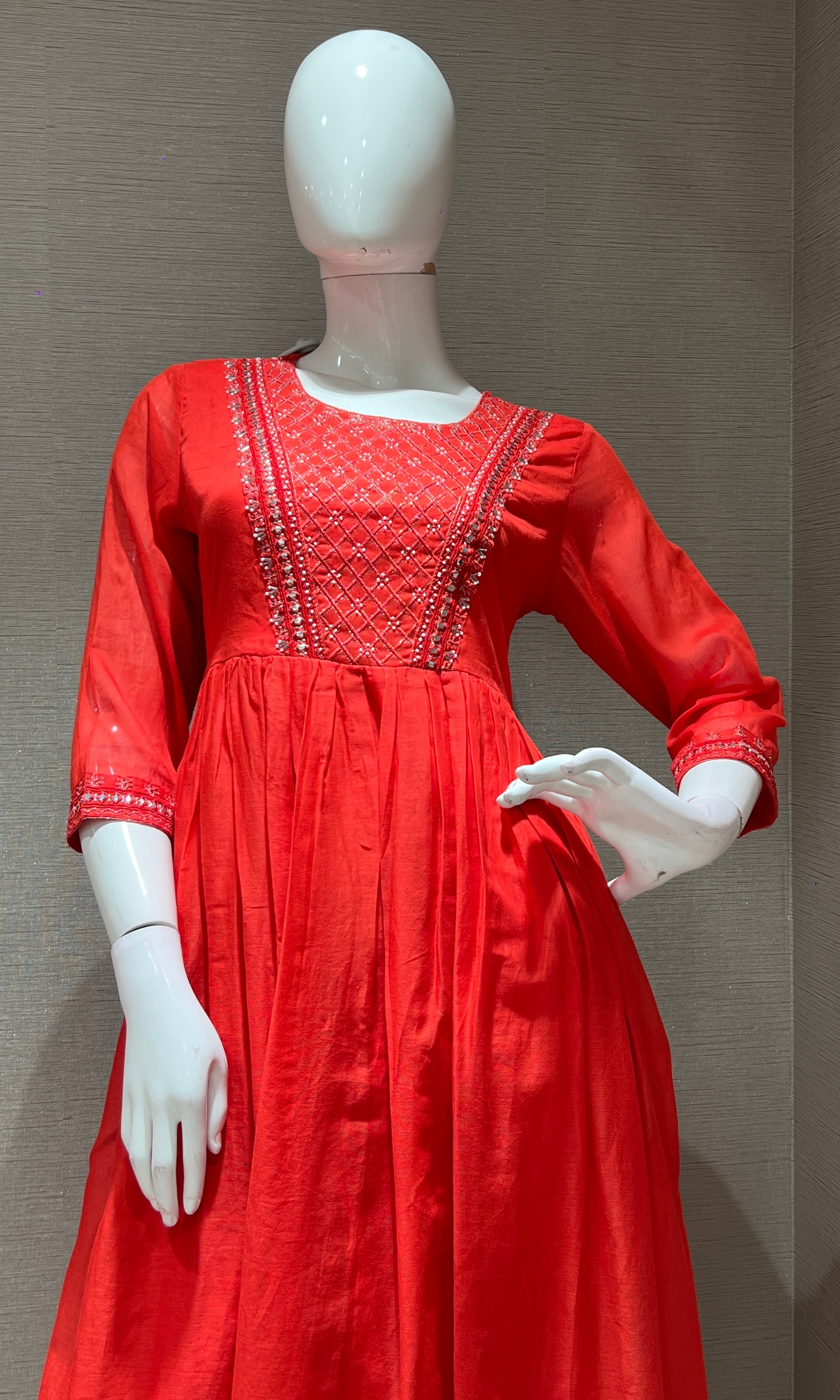 Red EMBROIDERED MUL CHANDERI kurta set