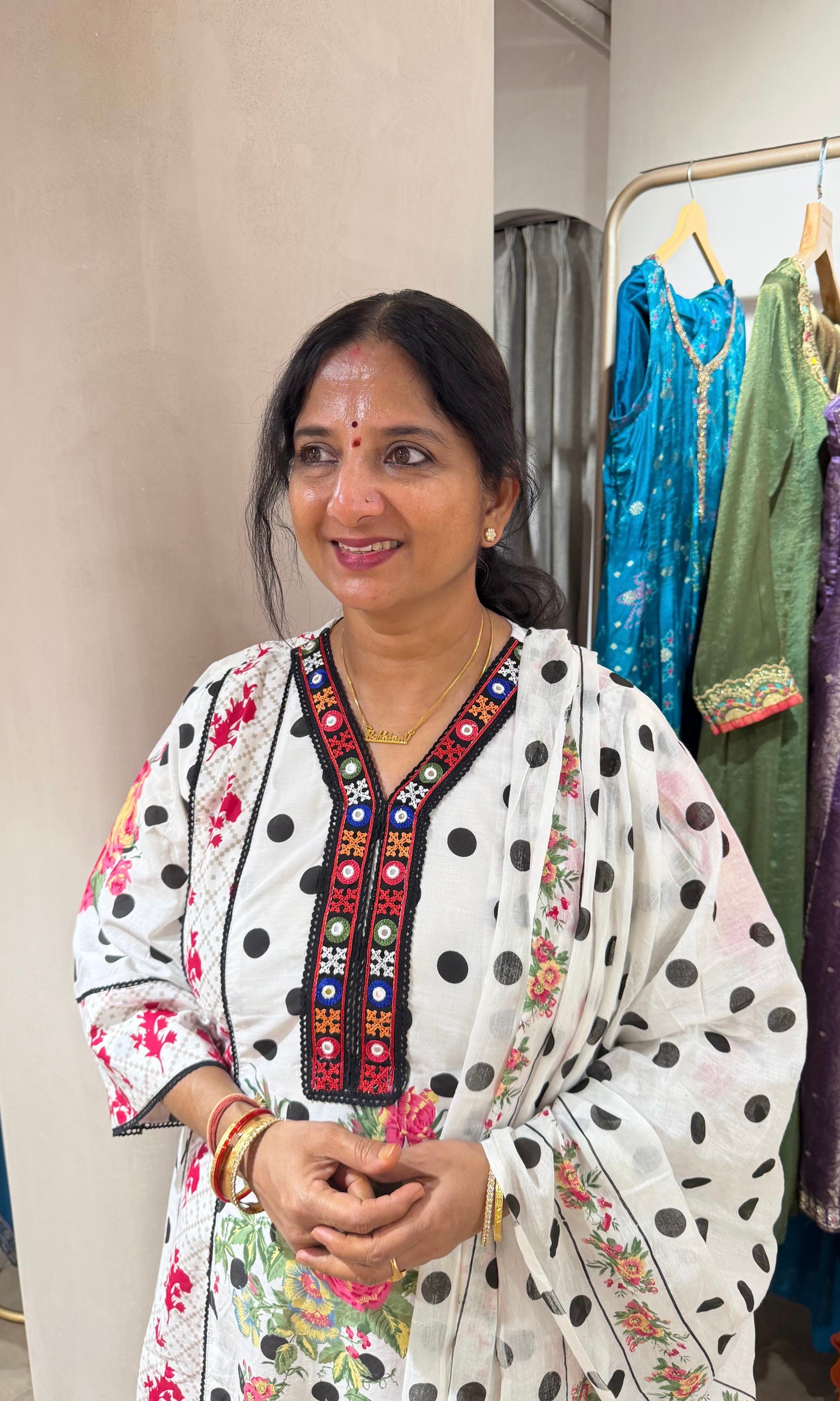WHITE FLORAL KURTA SET