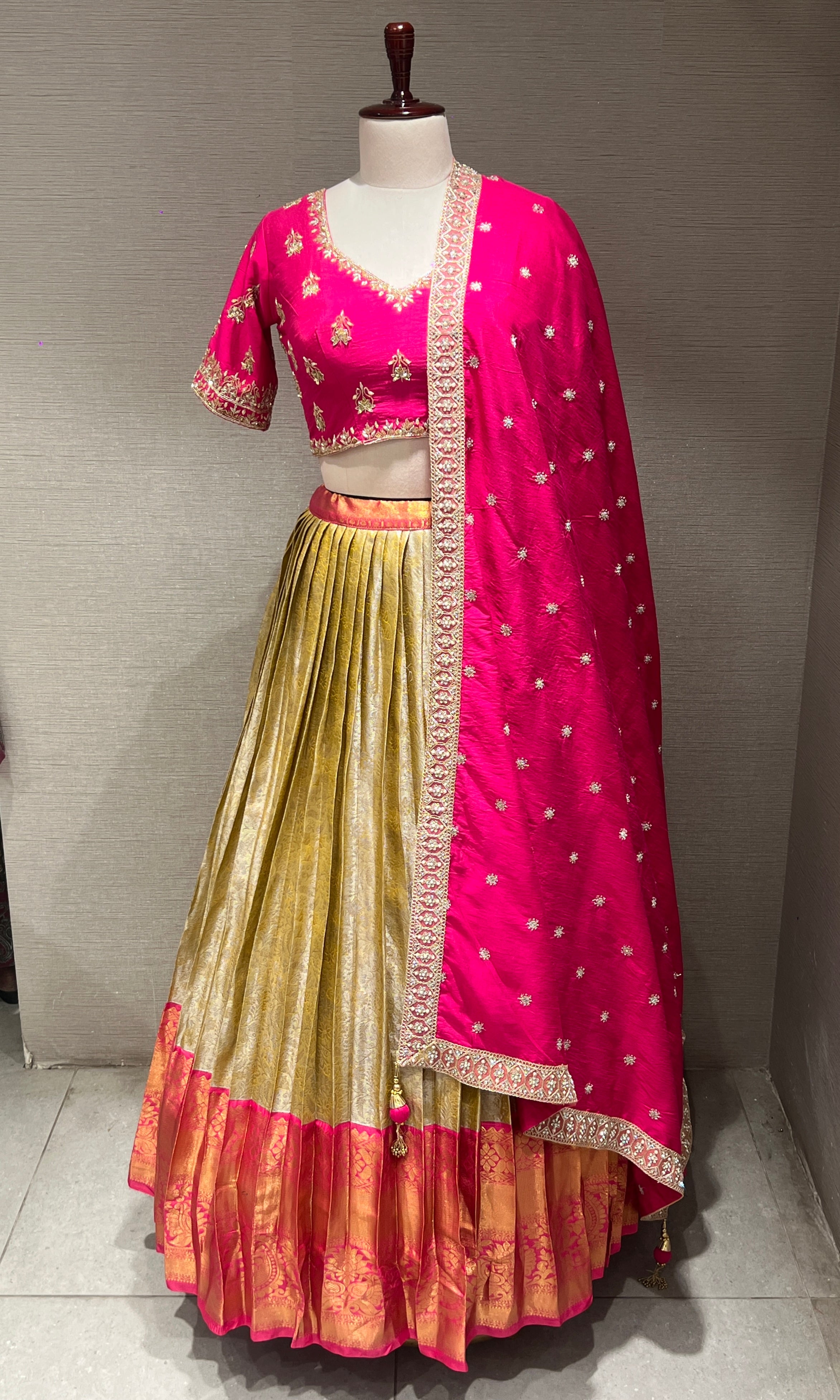 Pink Gold Weave Lehenga WITH RAW SILK DUPATTA