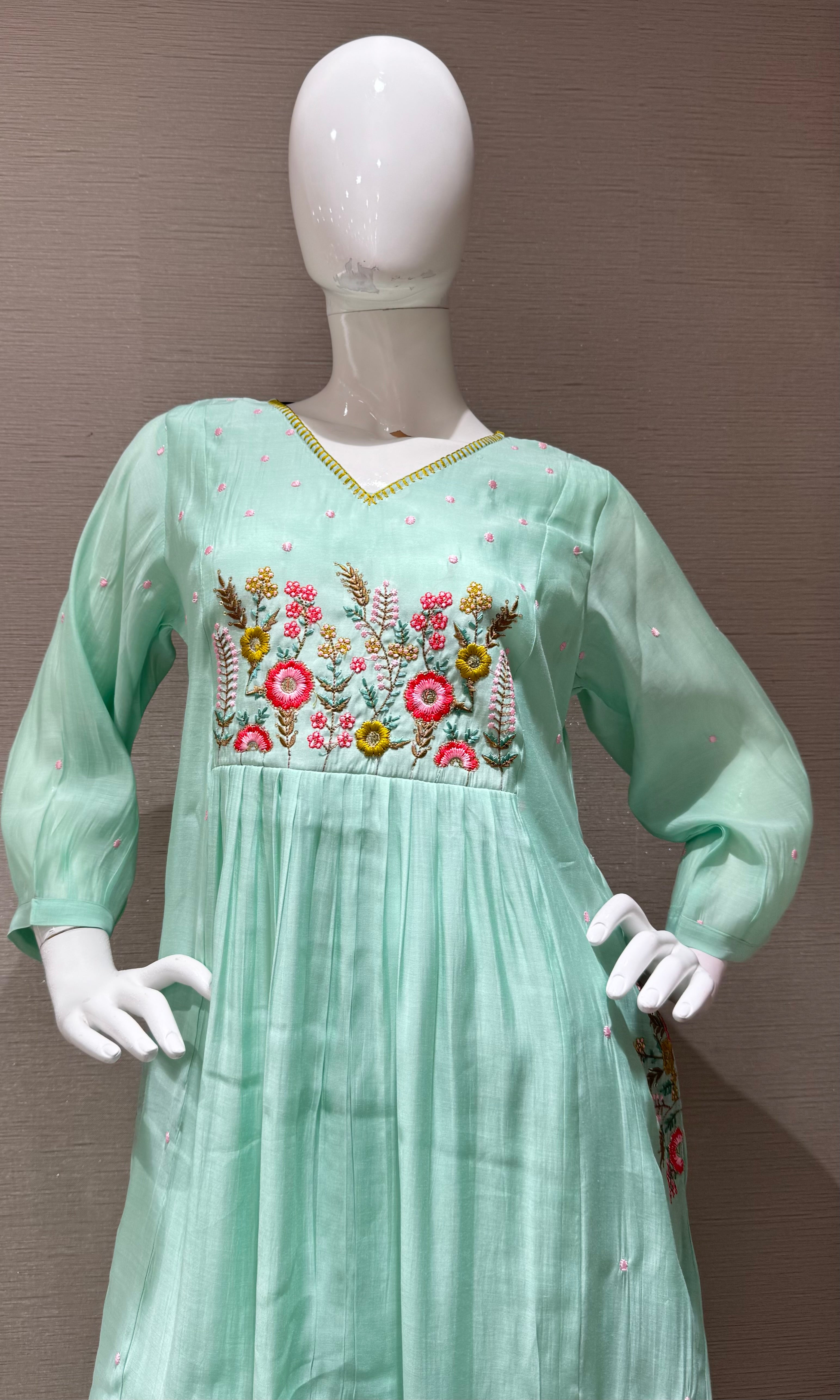 Sea Green Floral embroidery kurta set