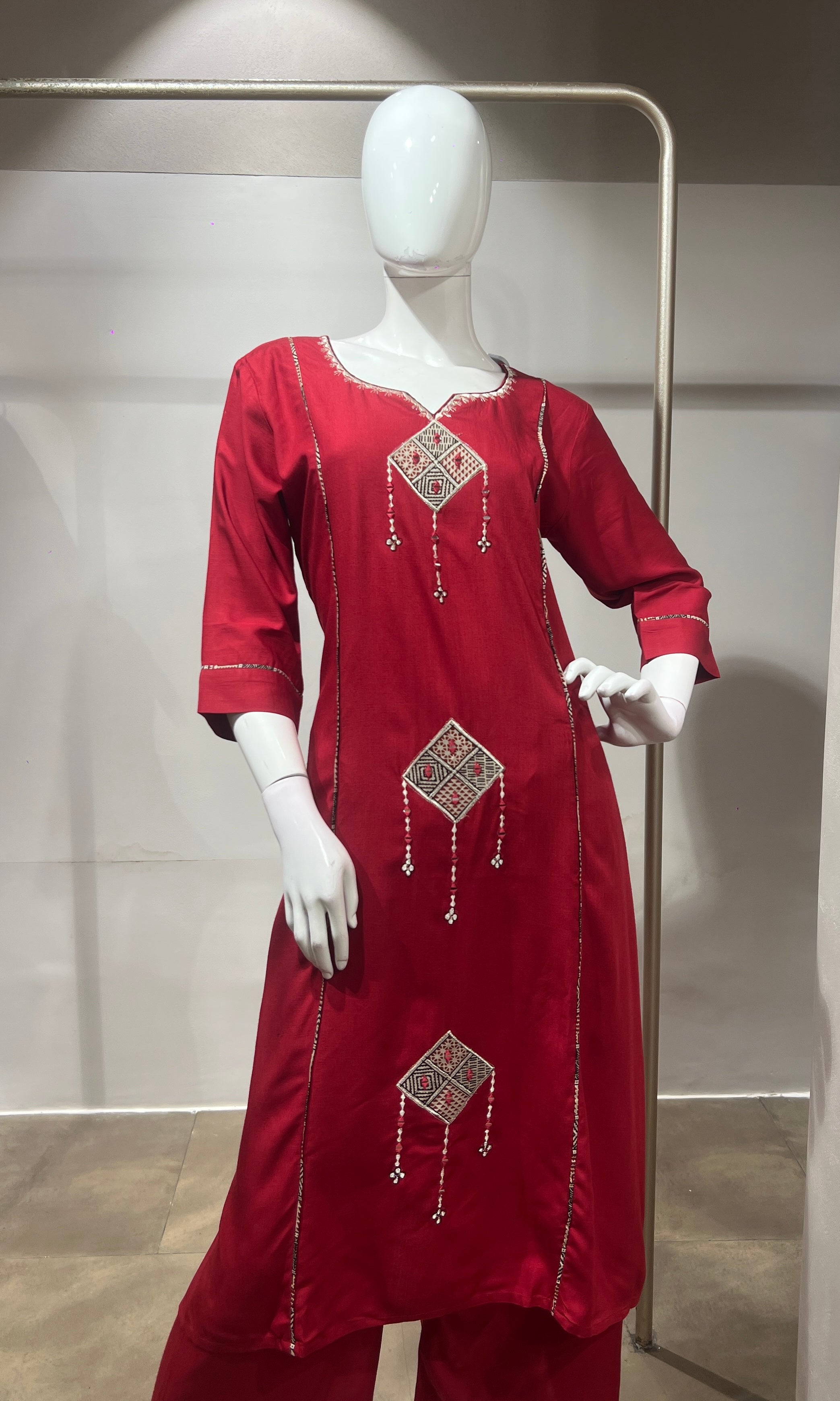 RED Ethnic Motif Kurta with Bottom