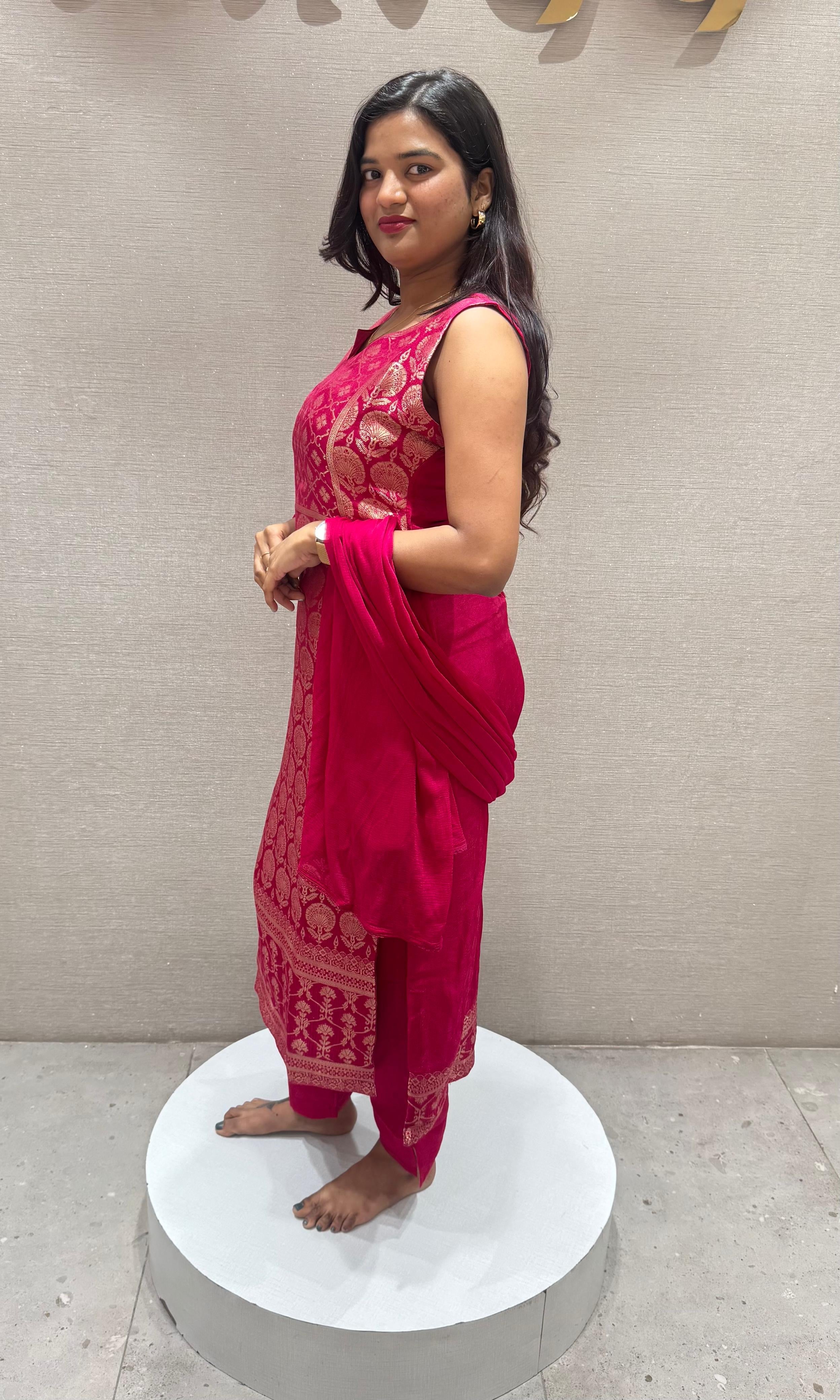 Pink golden banarasi kurta set