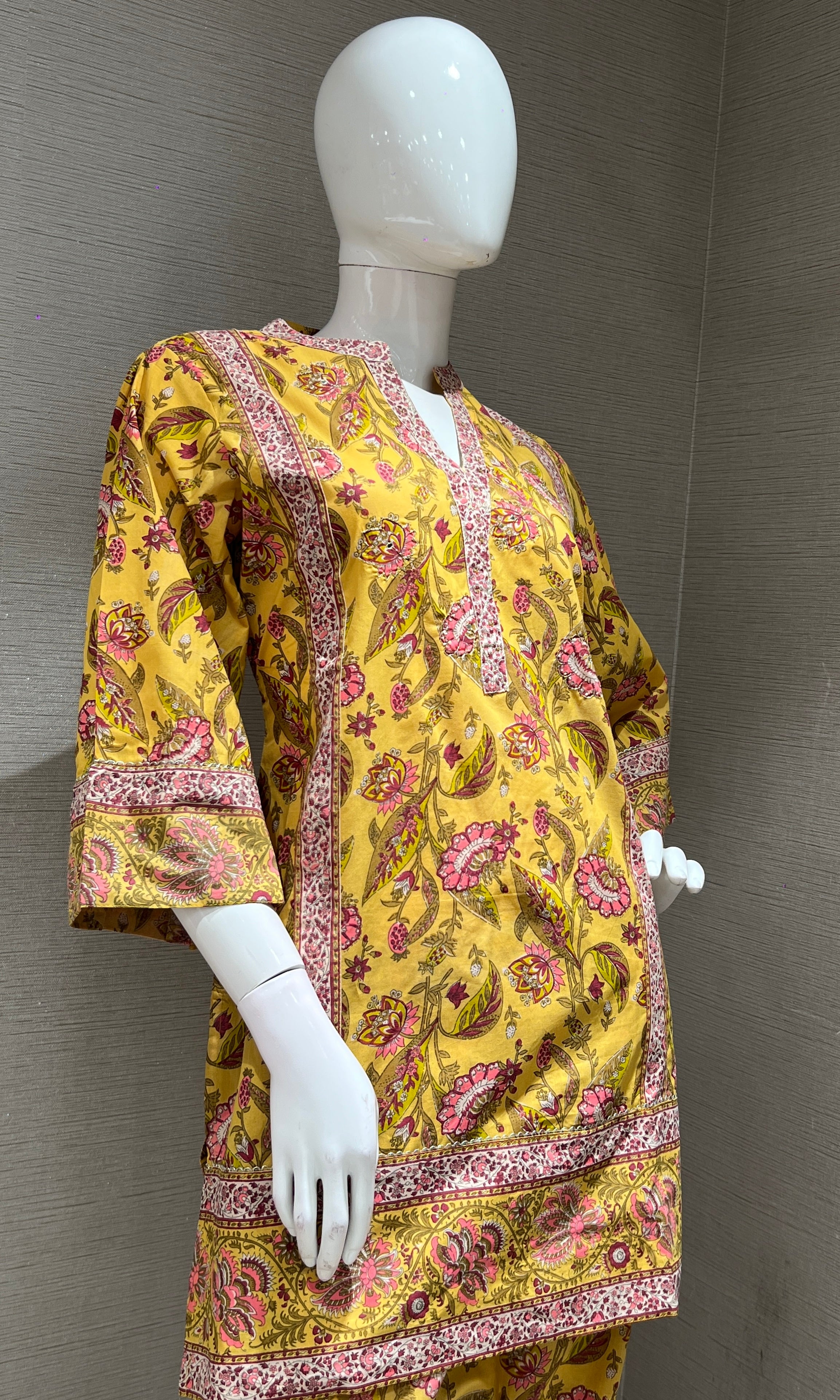 Yellow FLORAL PRINT KURTI WITH BOTTOM