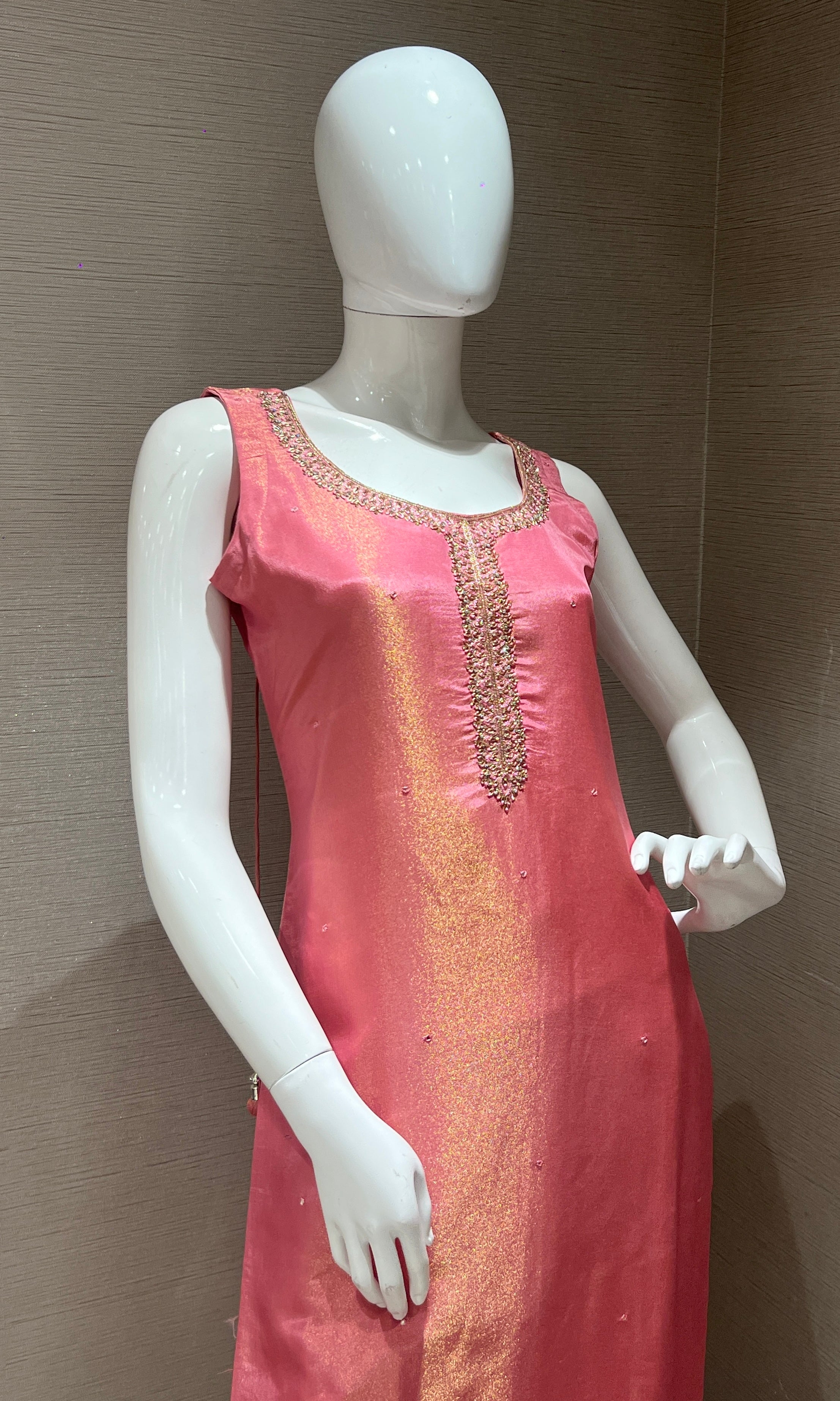 Baby pink shimmer slik kurta set