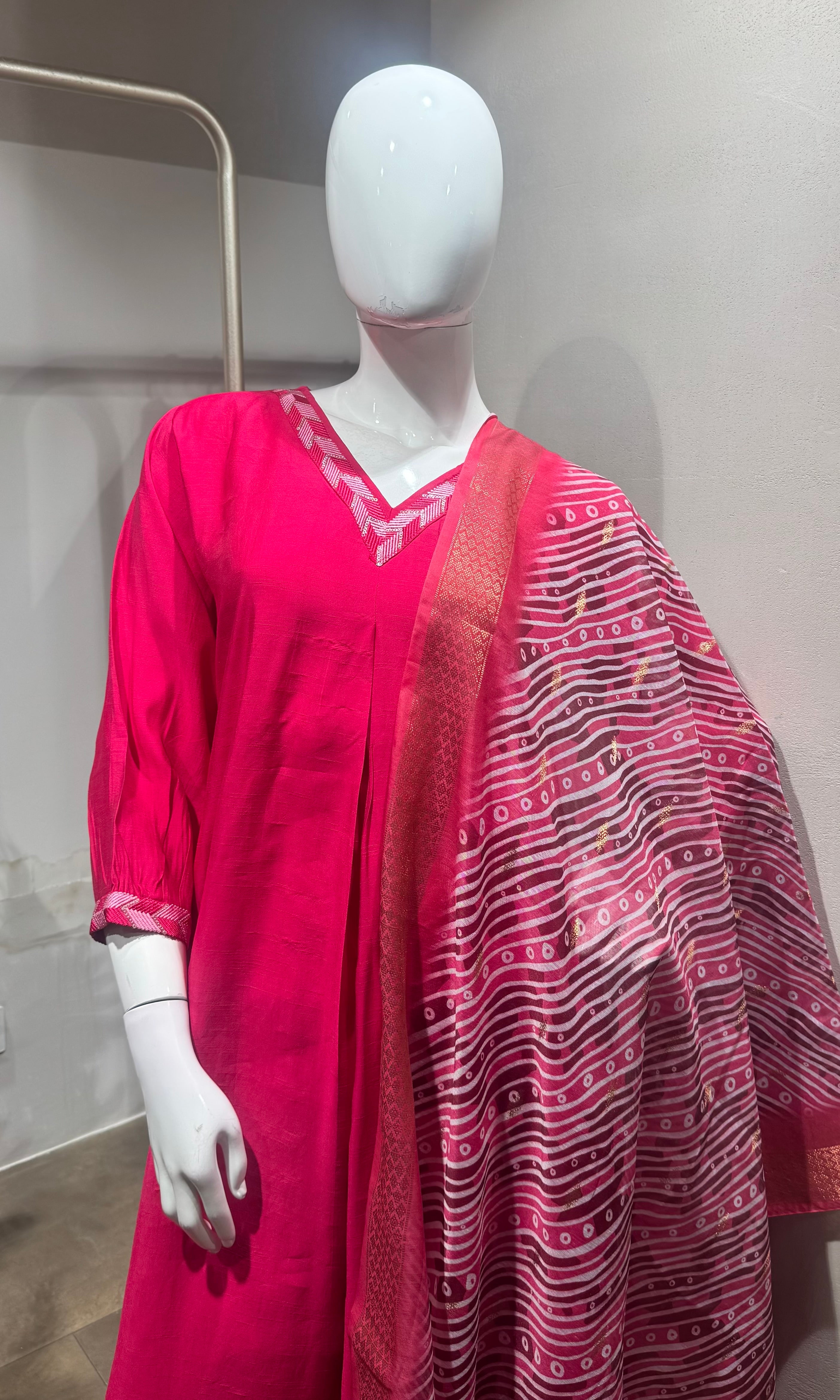 Pink Embroidered Chanderi Kurta set