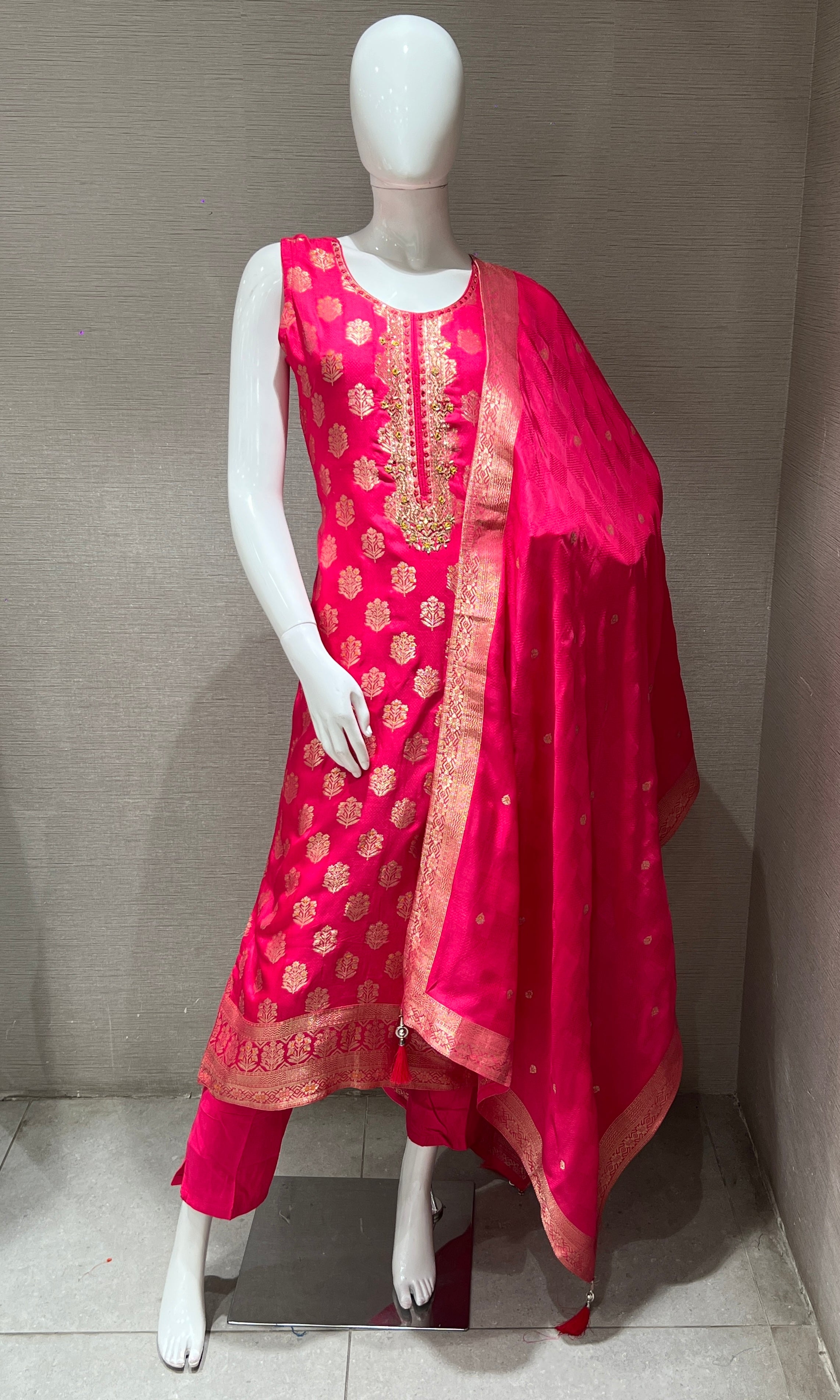 Pink Banarasi Kurta Set with Dupatta