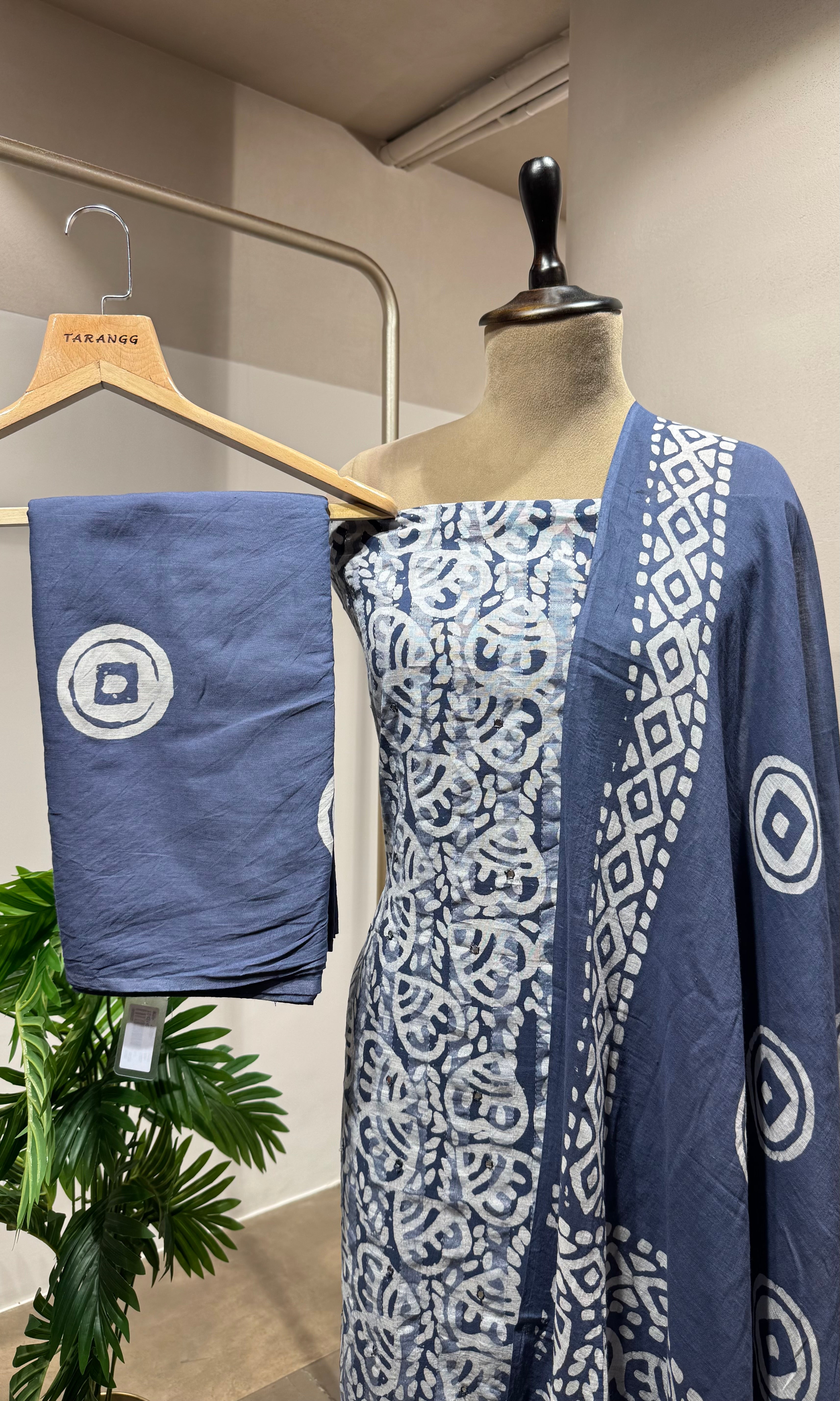 BLUE ETHNIC PRINTED DRESS MATERIAL