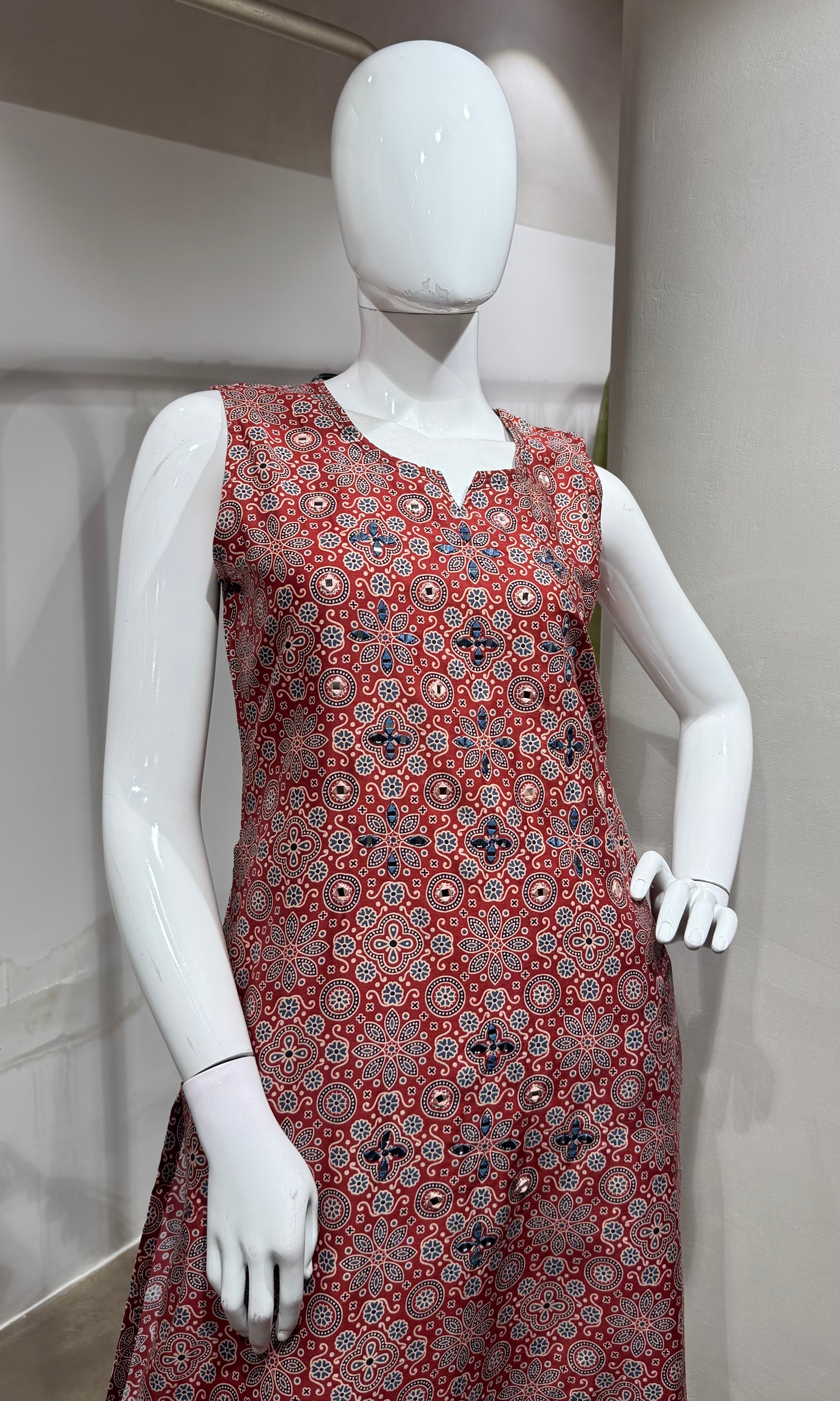 Maroon printed a line kurti with bottom