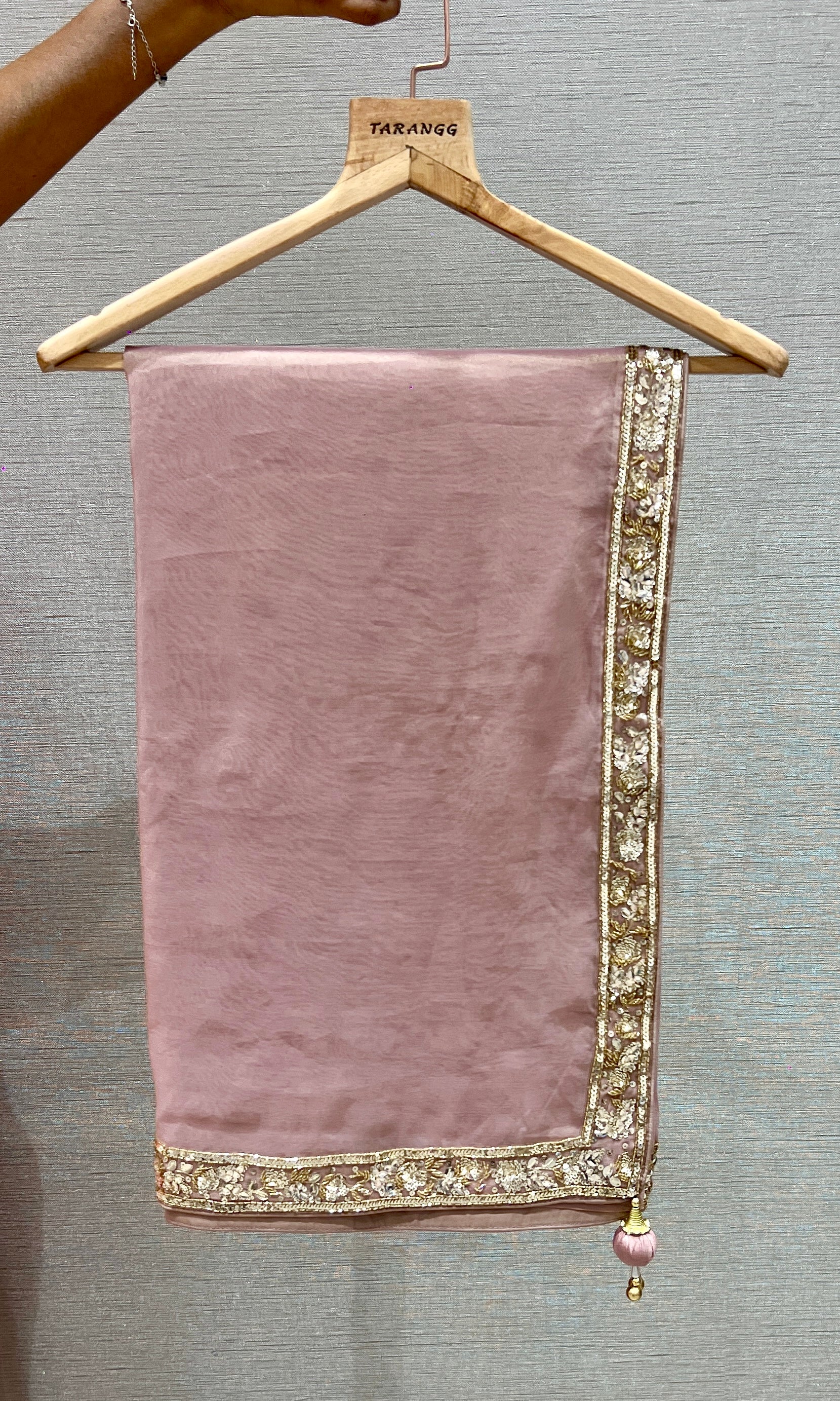 Onion pink saree with ready blouse