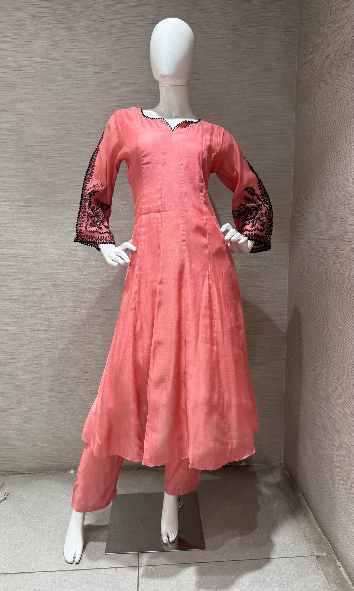 Onion pink chanderi silk kurta set with dupatta