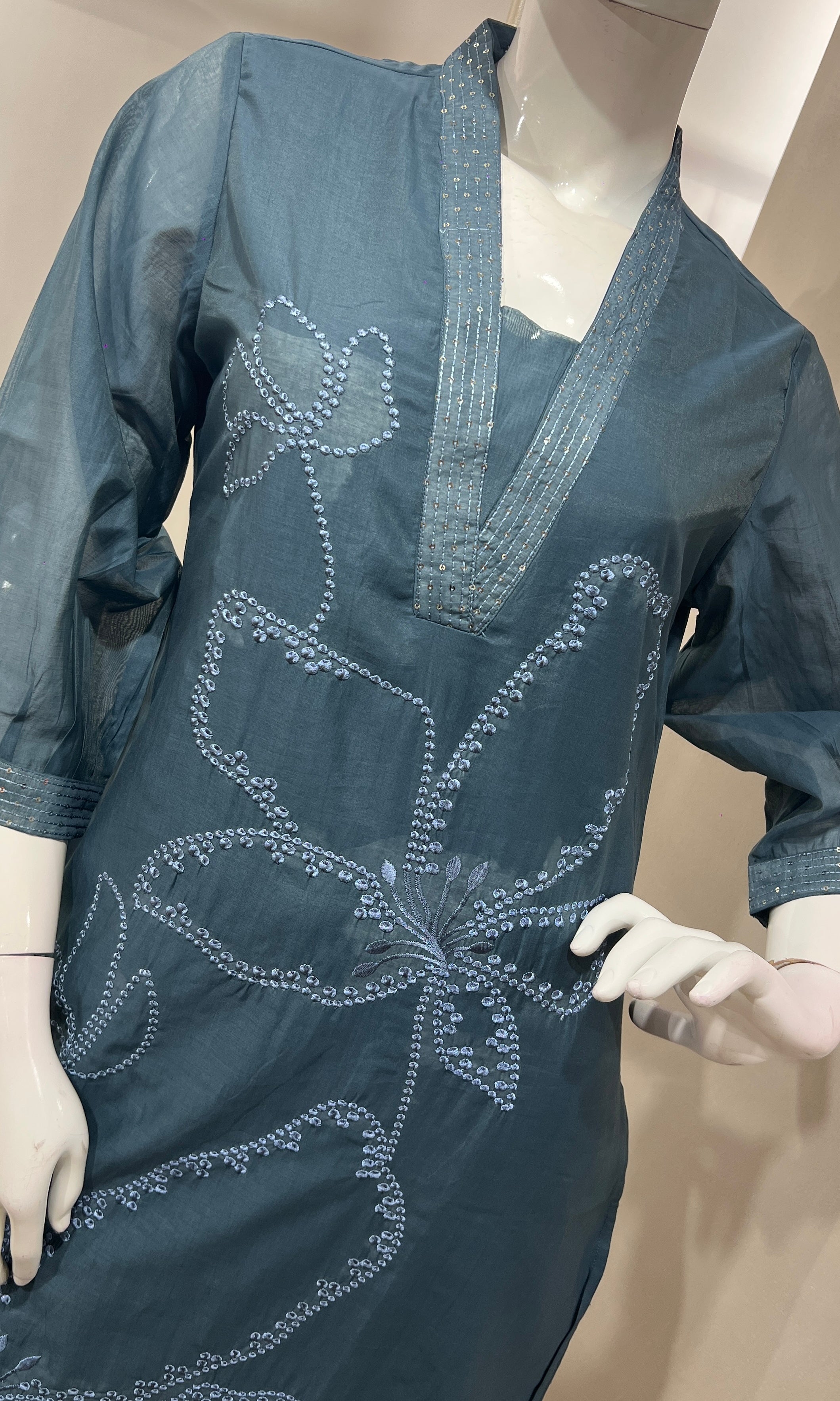 BLUE FLORAL ETHNIC KURTA SET