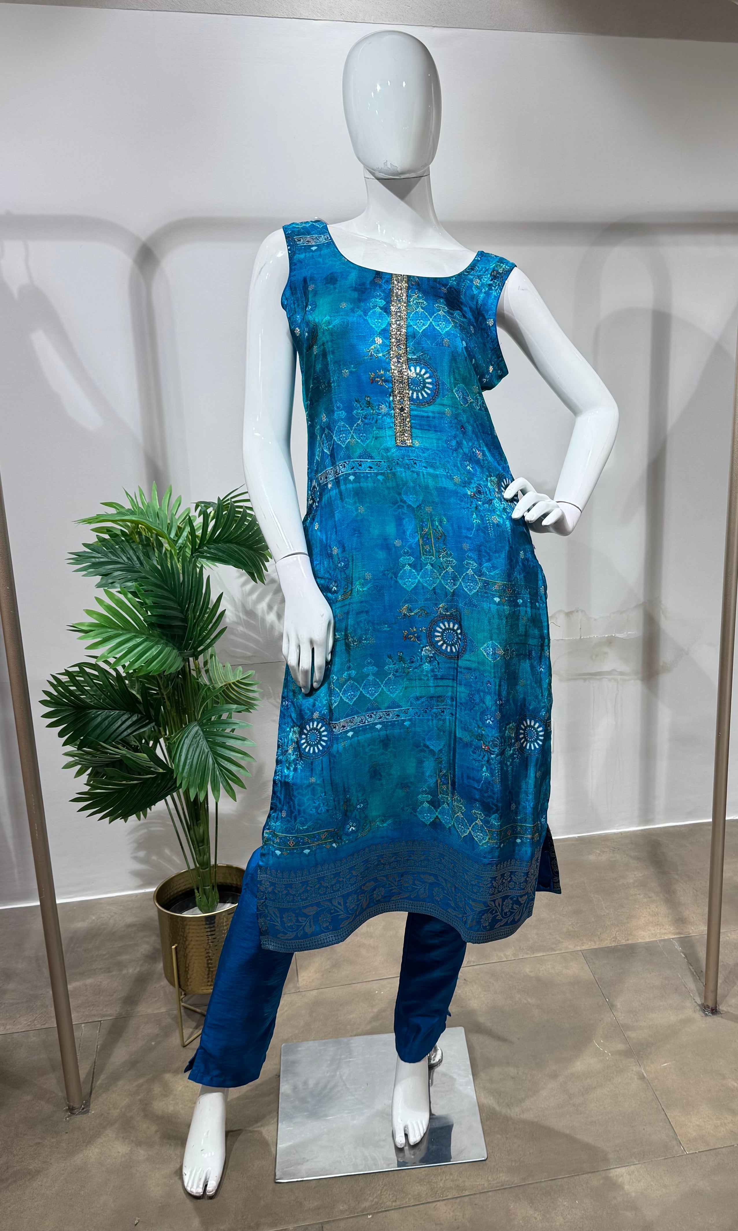 Blue Bandhani Print Silk kurta set