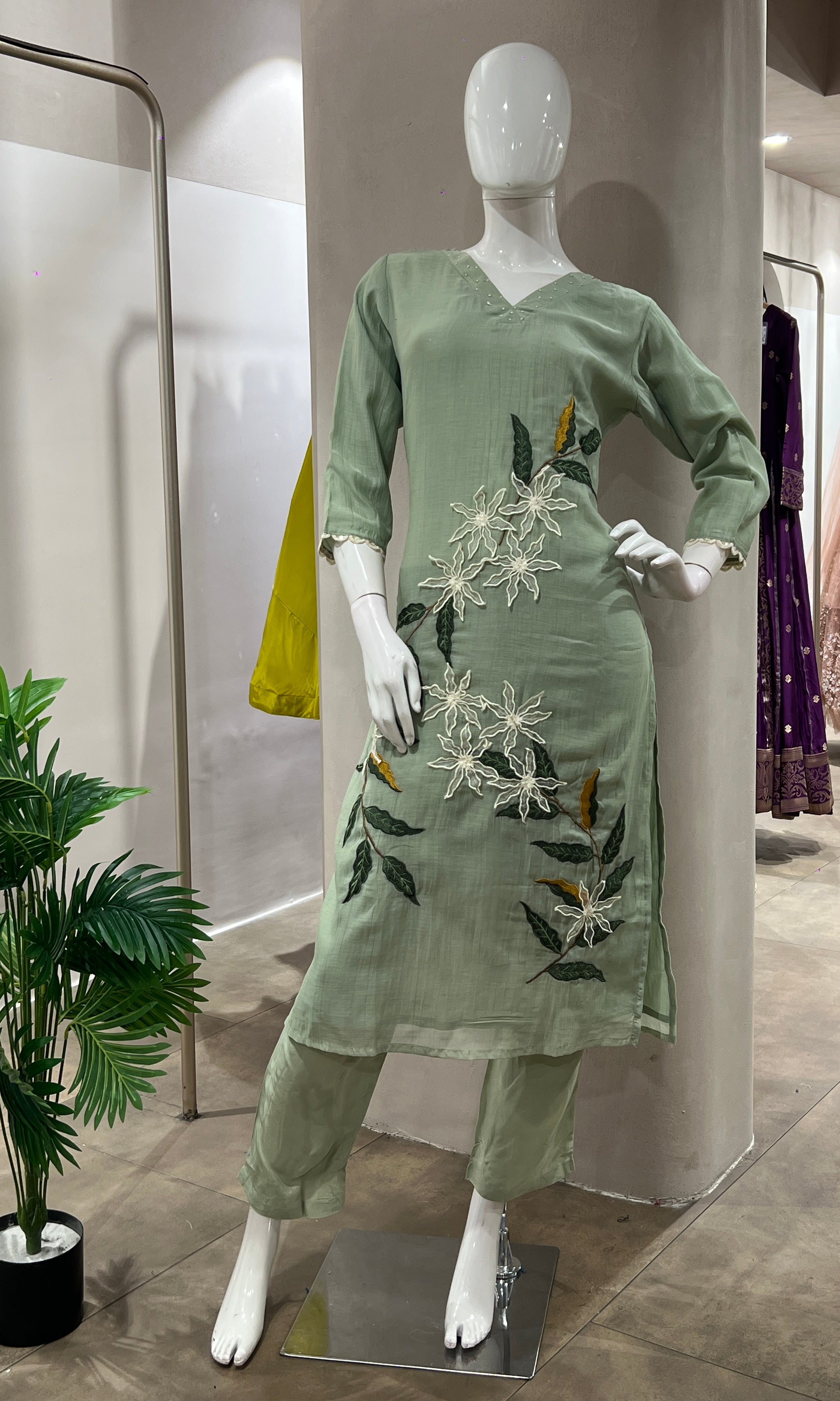 GREEN THREAD EMBROIDERY FLORAL KURTA SET