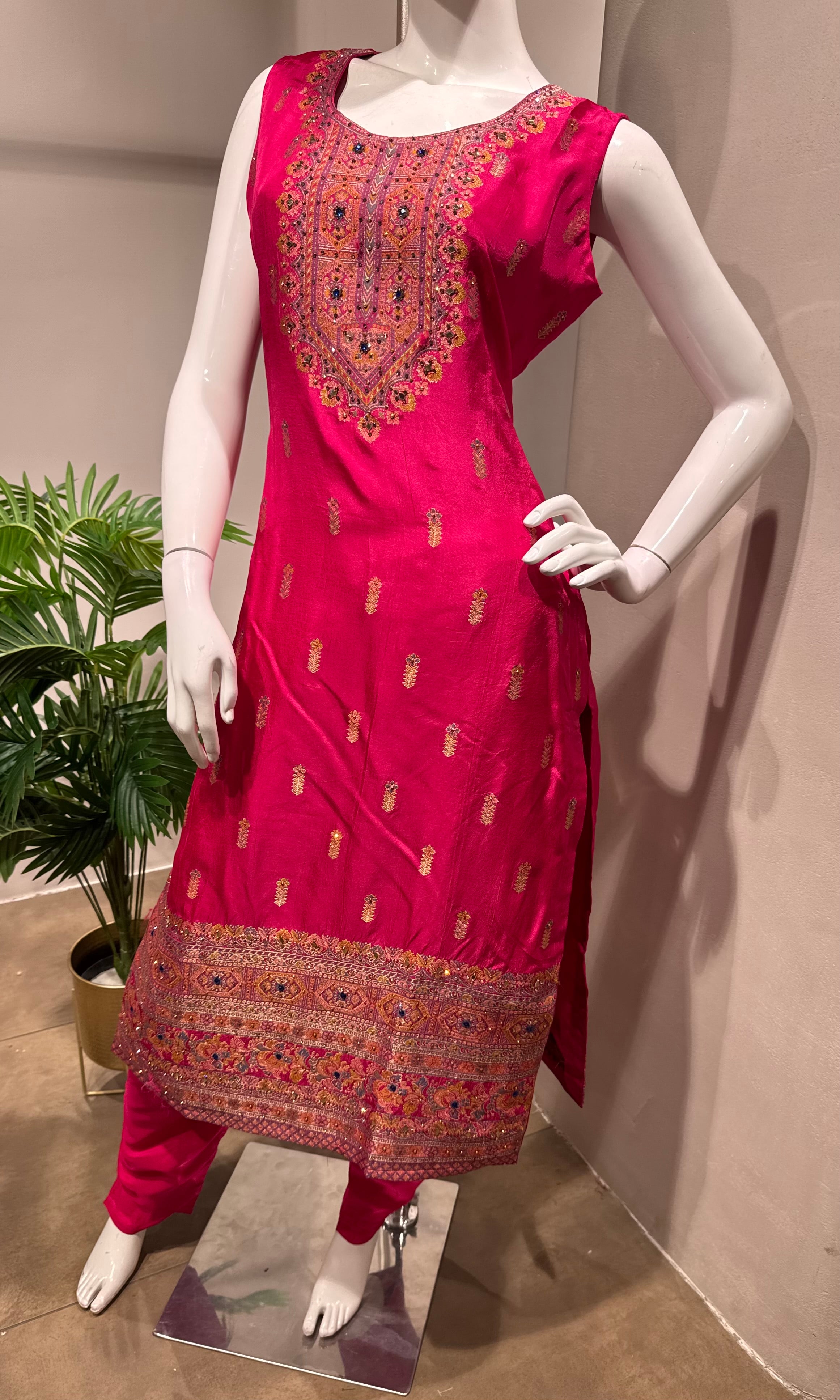 Pink embroidered kurta set
