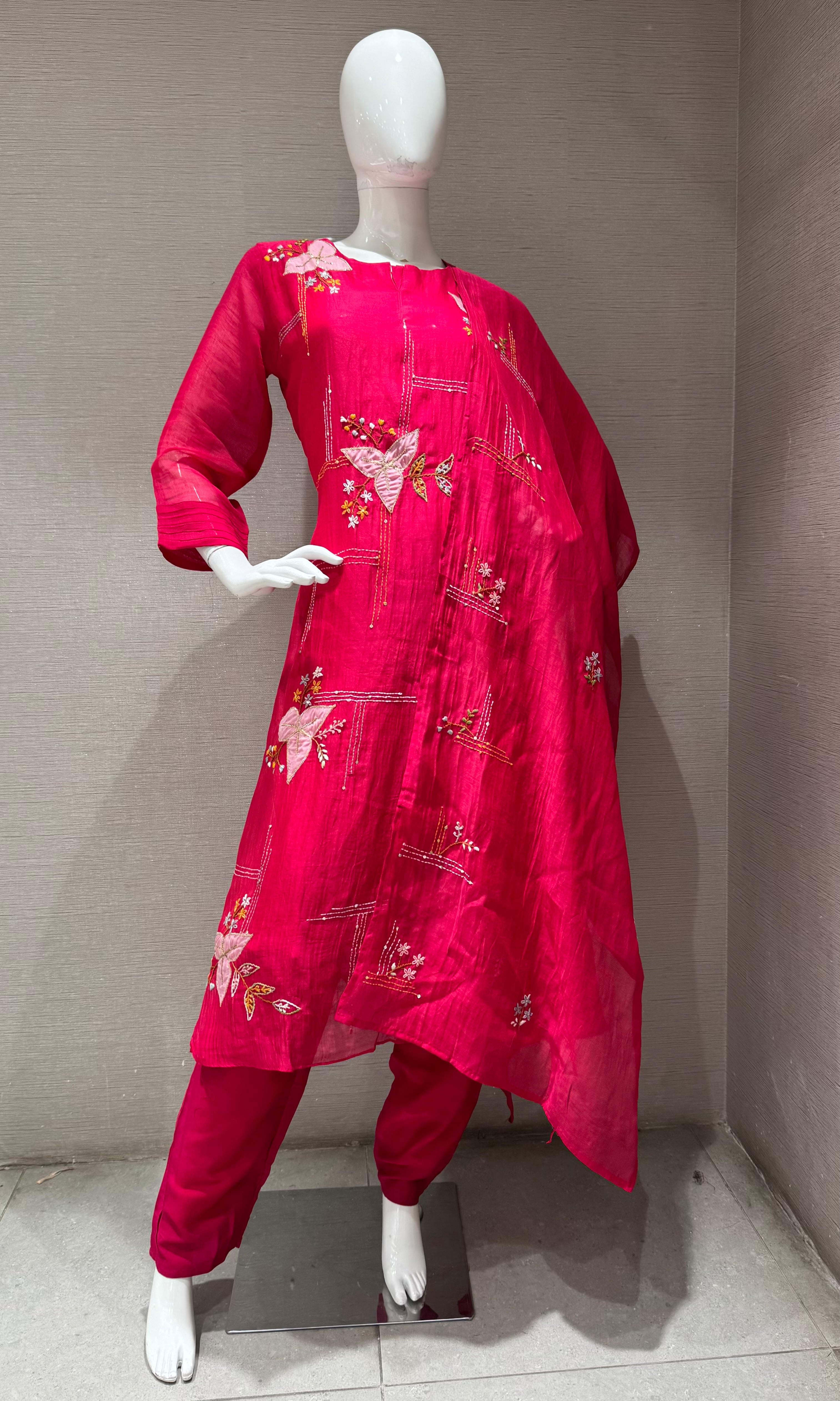 Rani Elegant Muslin Pleated Chanderi Kurta Set