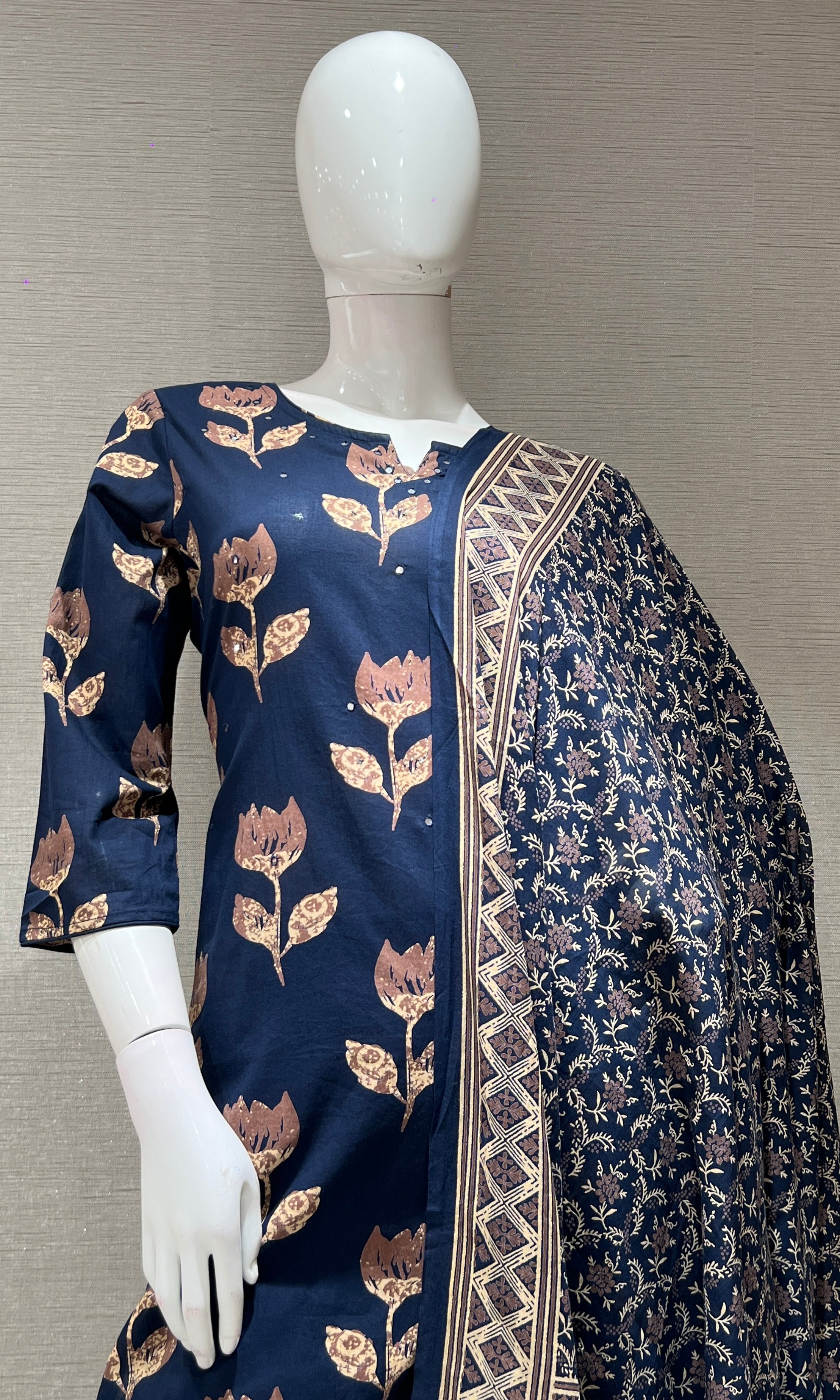 Blue FLORAL MOTIF kurta set