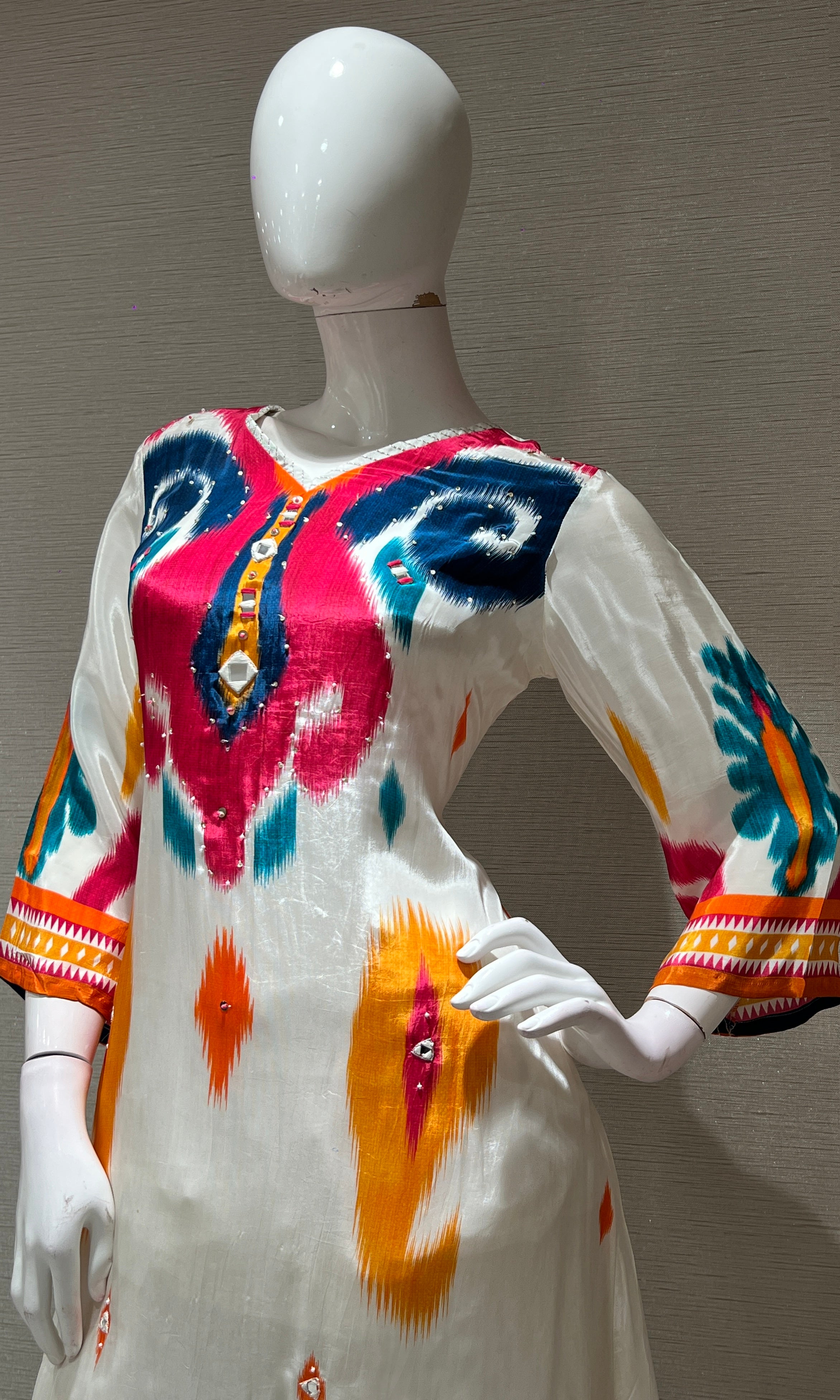 Cream multi coloured ethnic kurta set