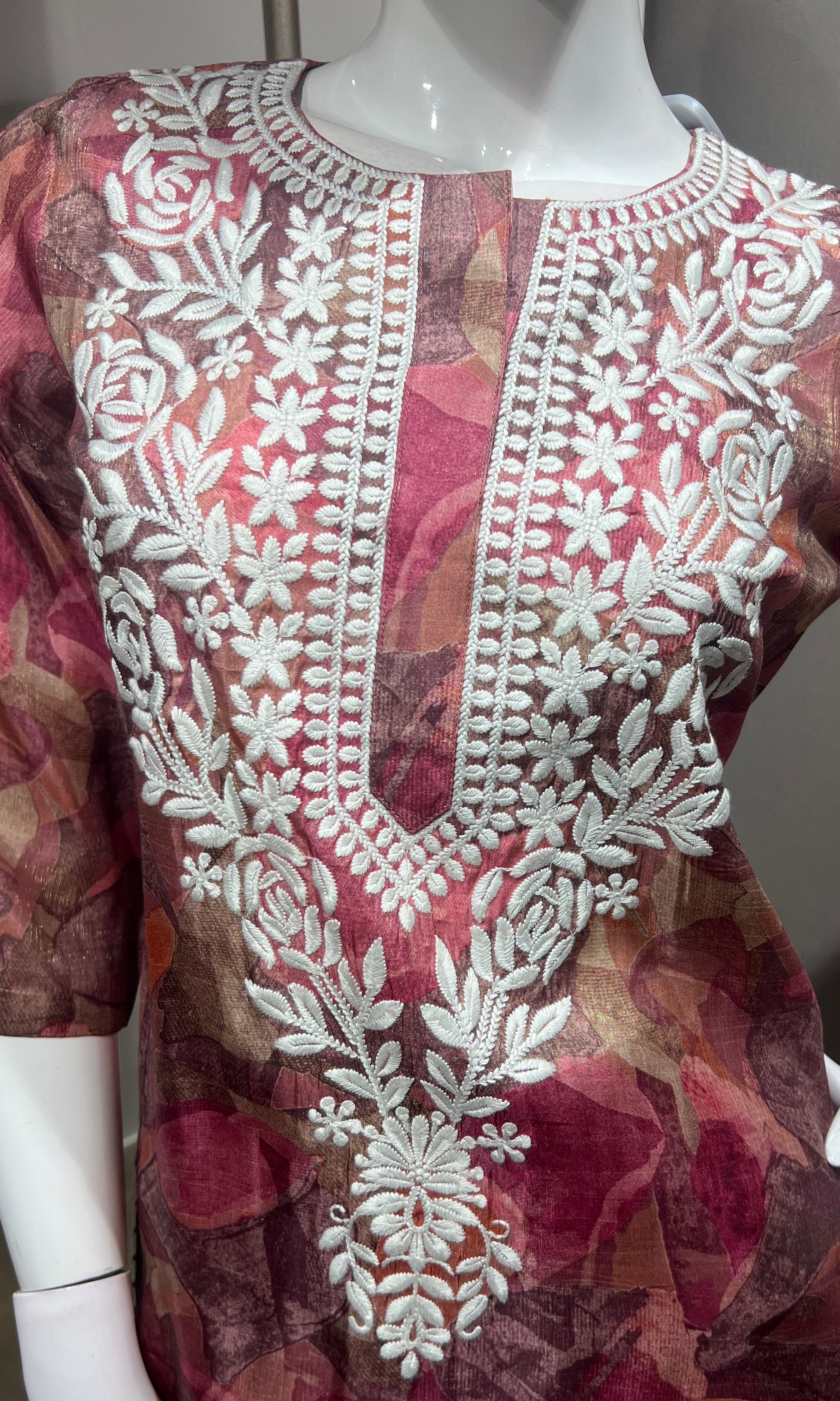 Pink intricate white floral embroidery kurta set