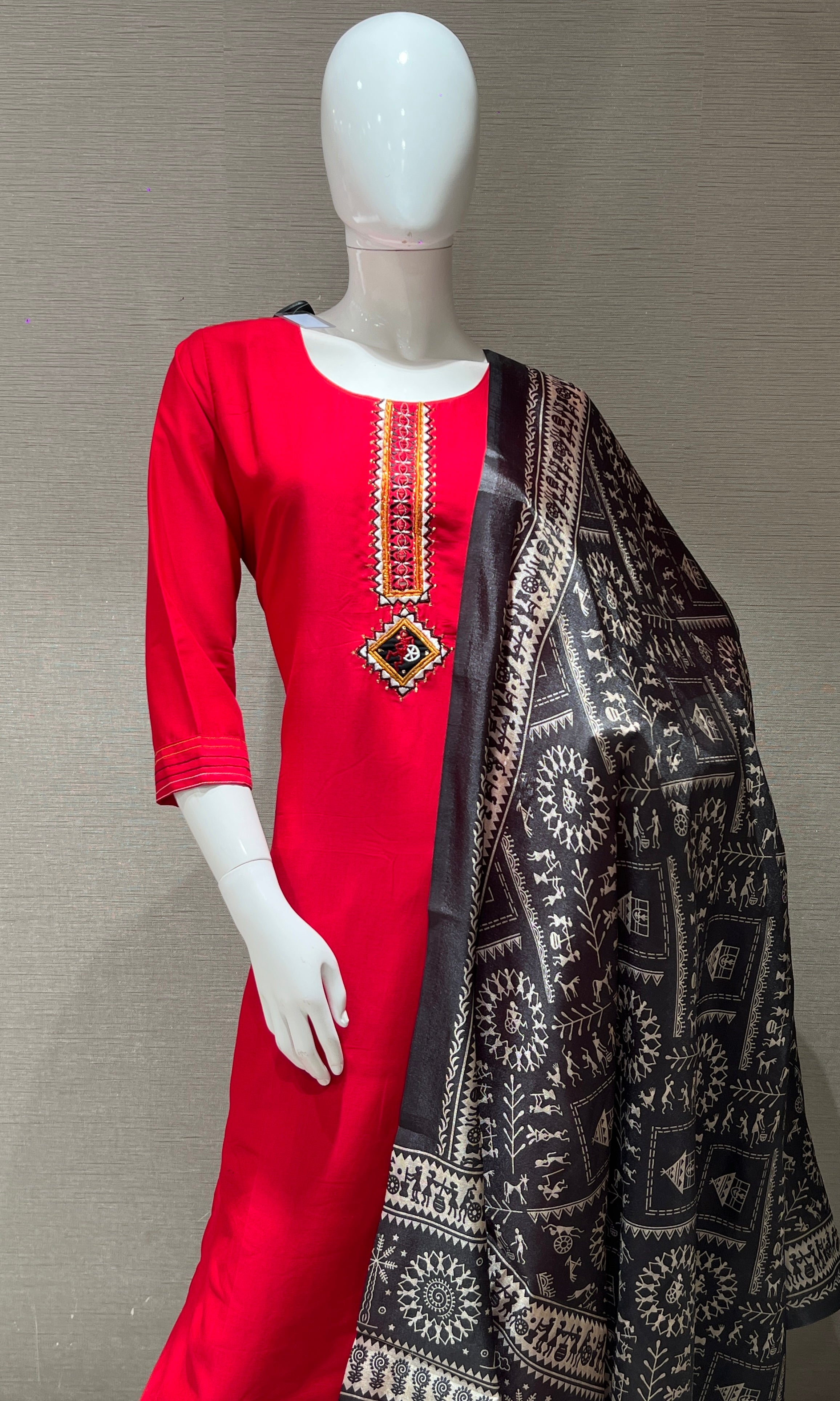 red kurta set with contrast dupatta
