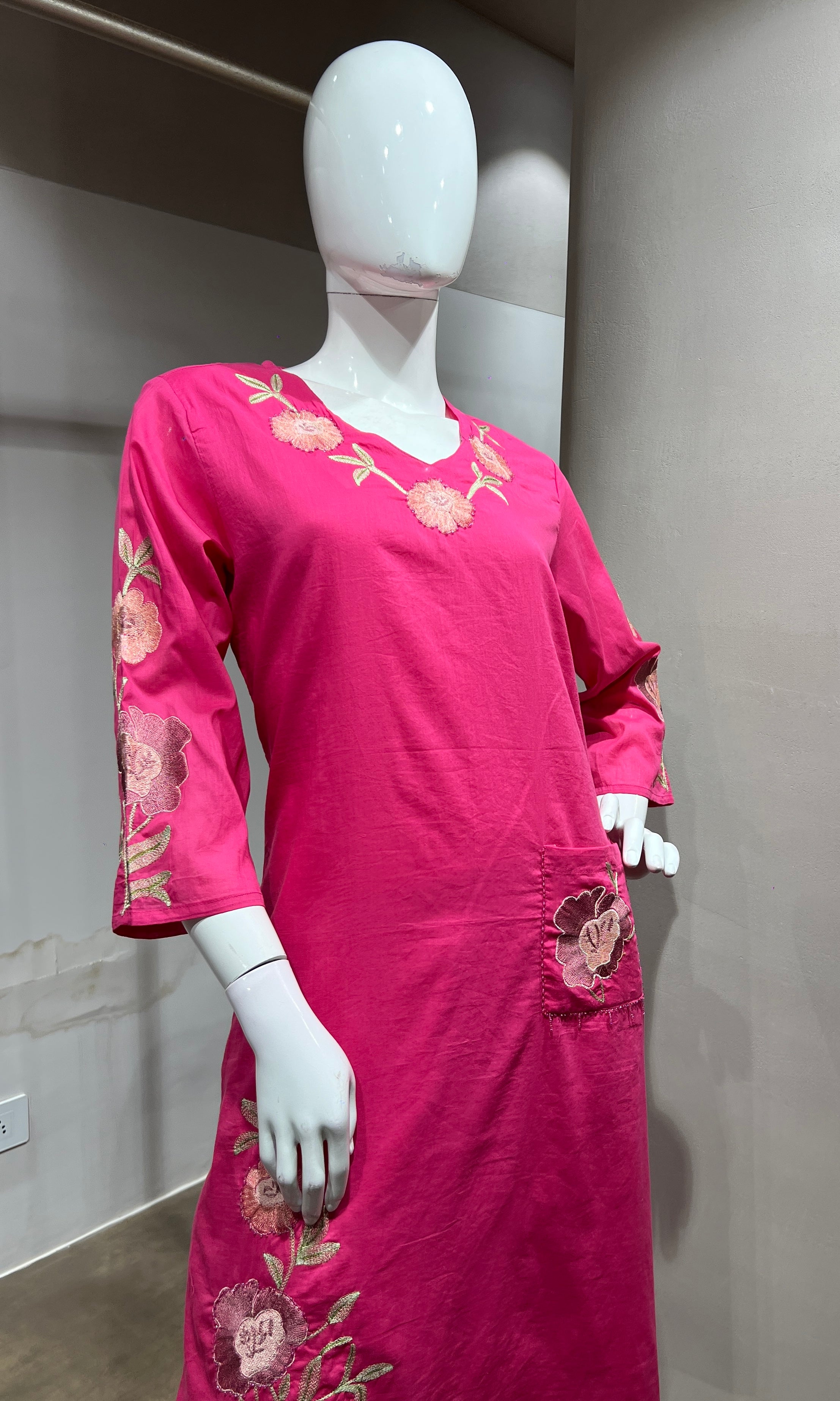 PINK Silk Kurta set with Rose Embroidery