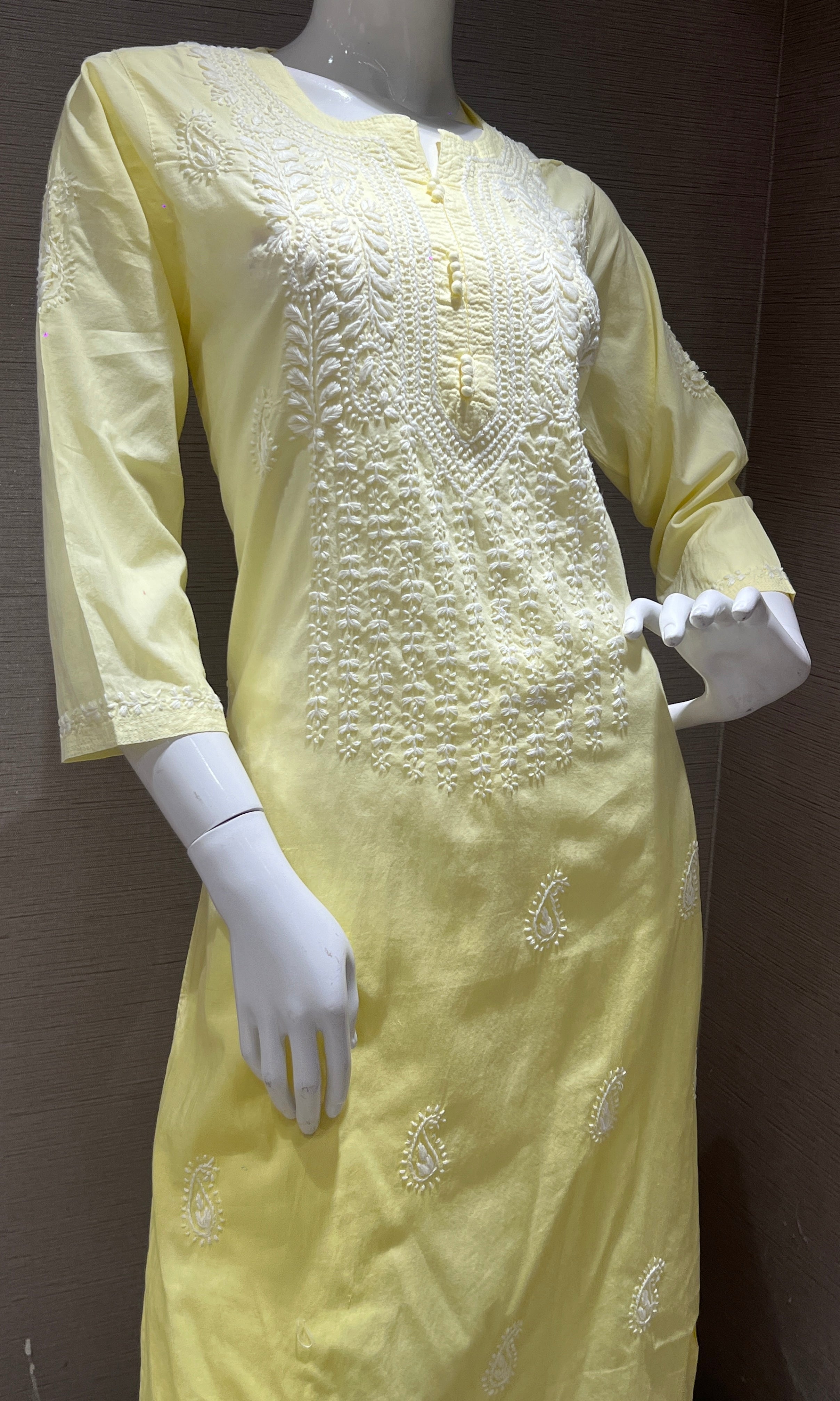 Light yellow top