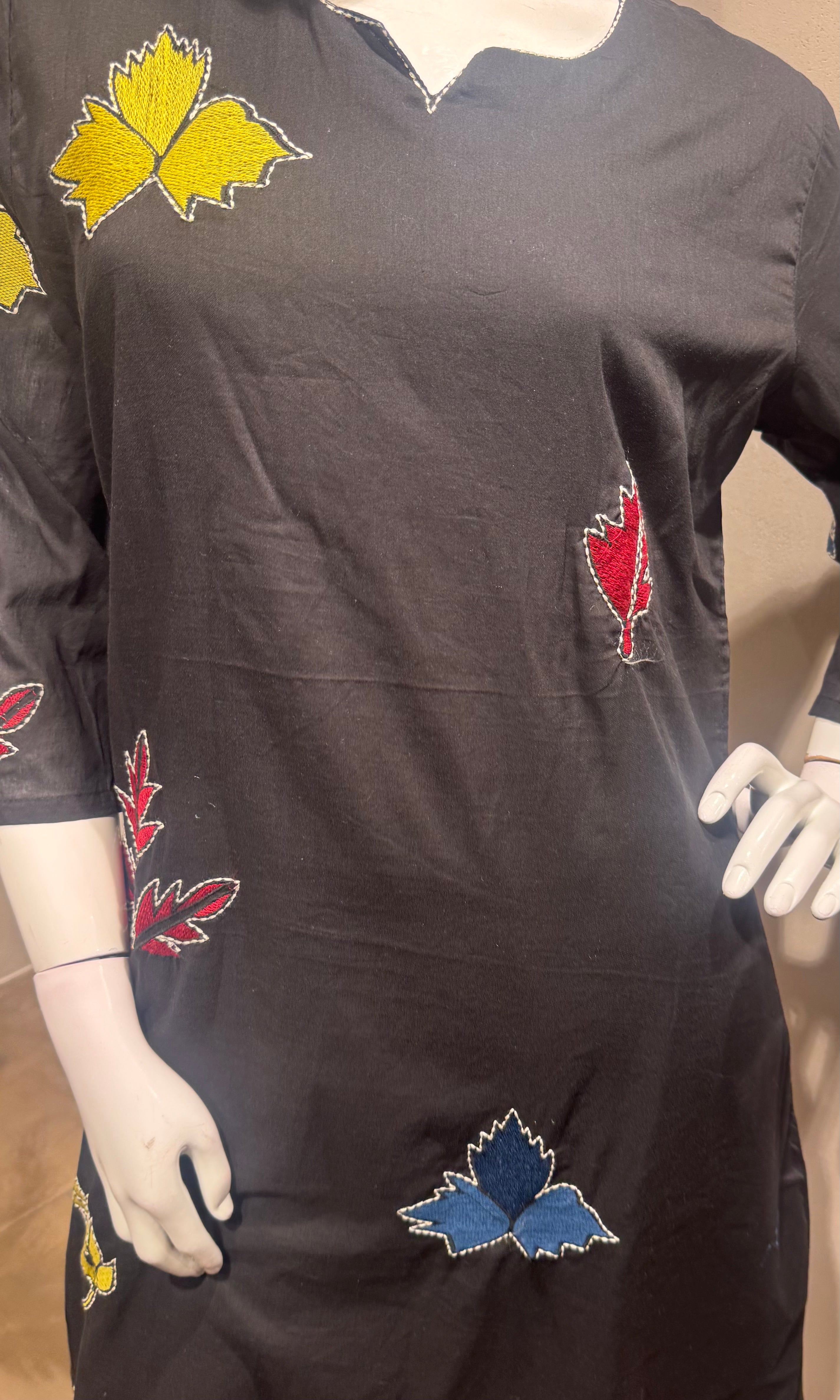 Black Floral Embroidery Kurta Set