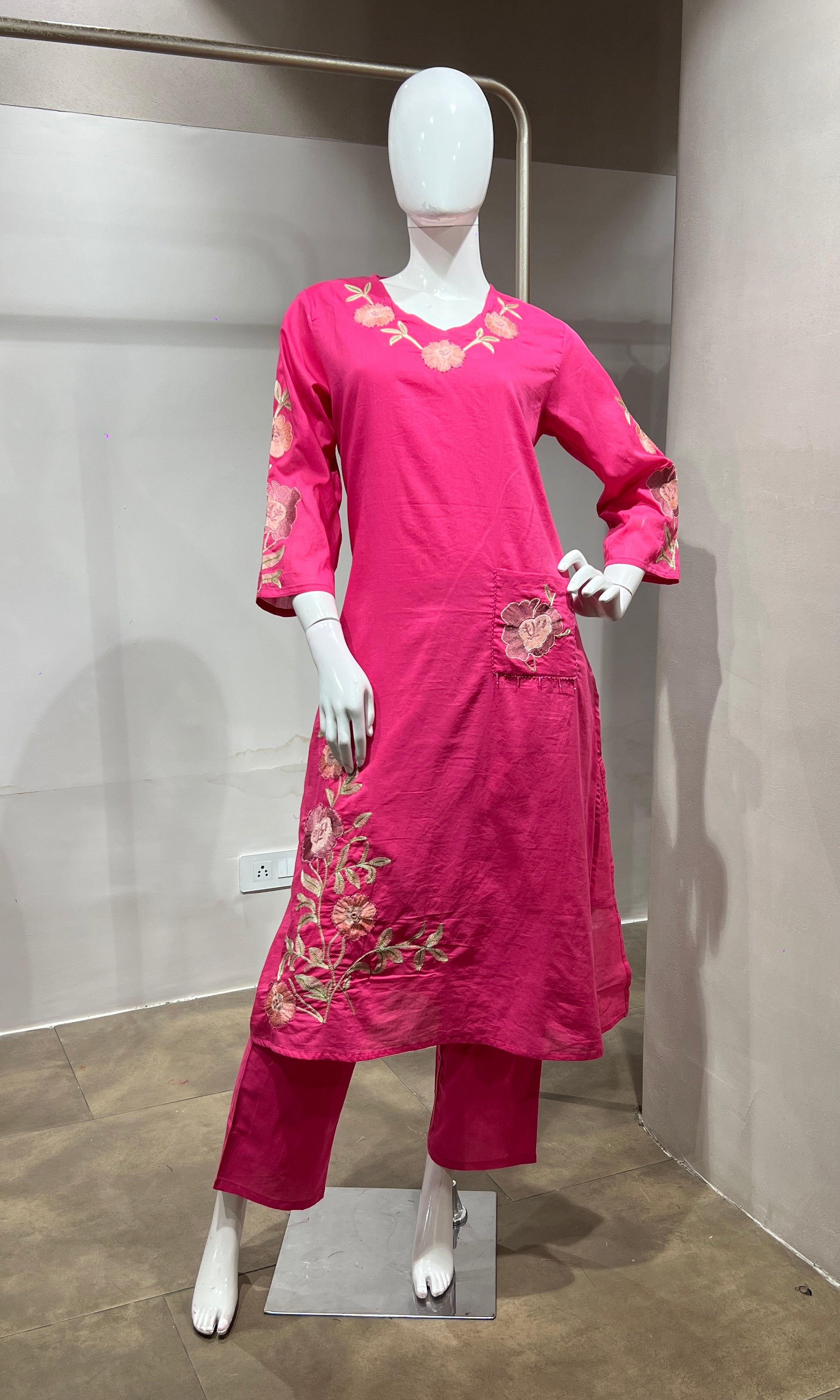 PINK Silk Kurta set with Rose Embroidery