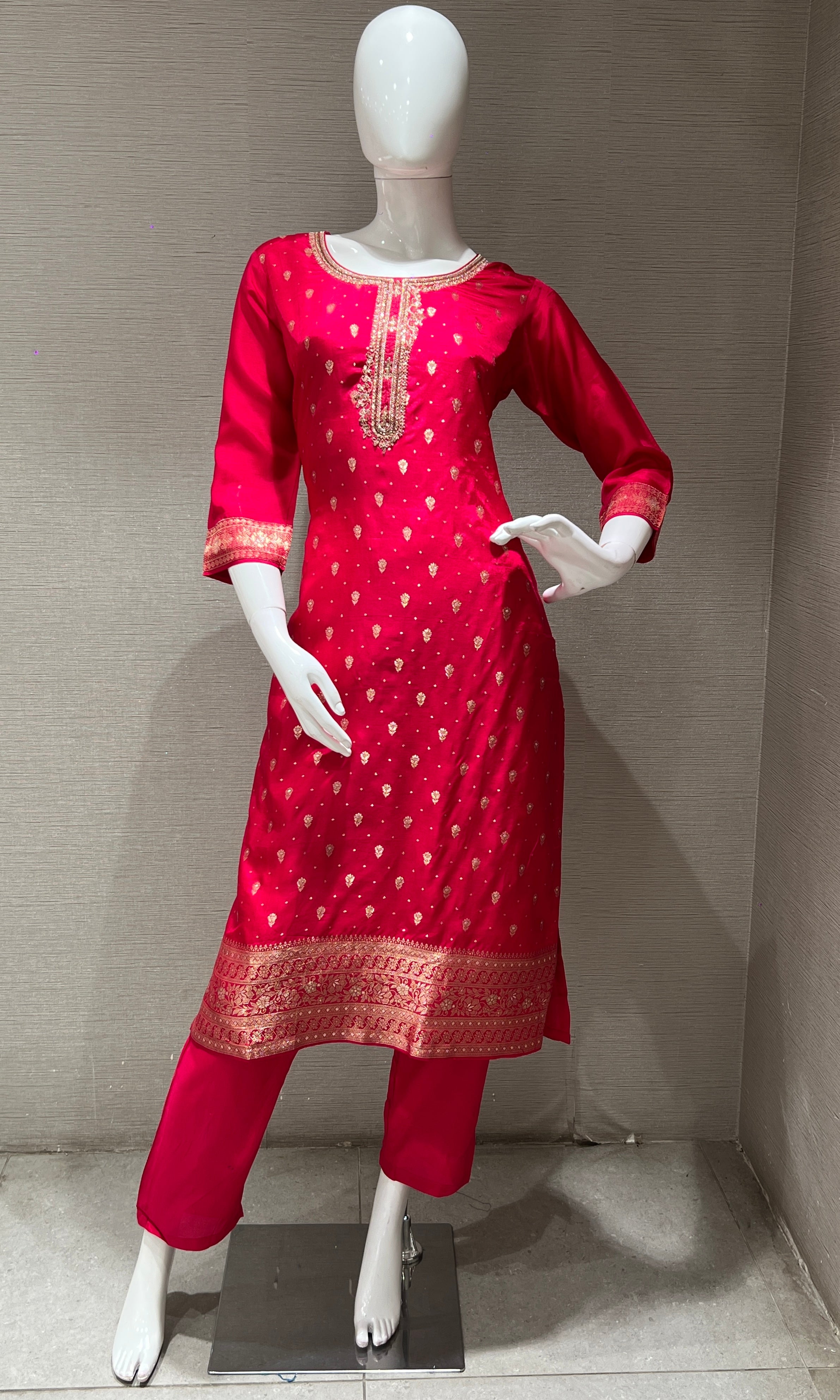 Rani pink kurta set with gold embroidery