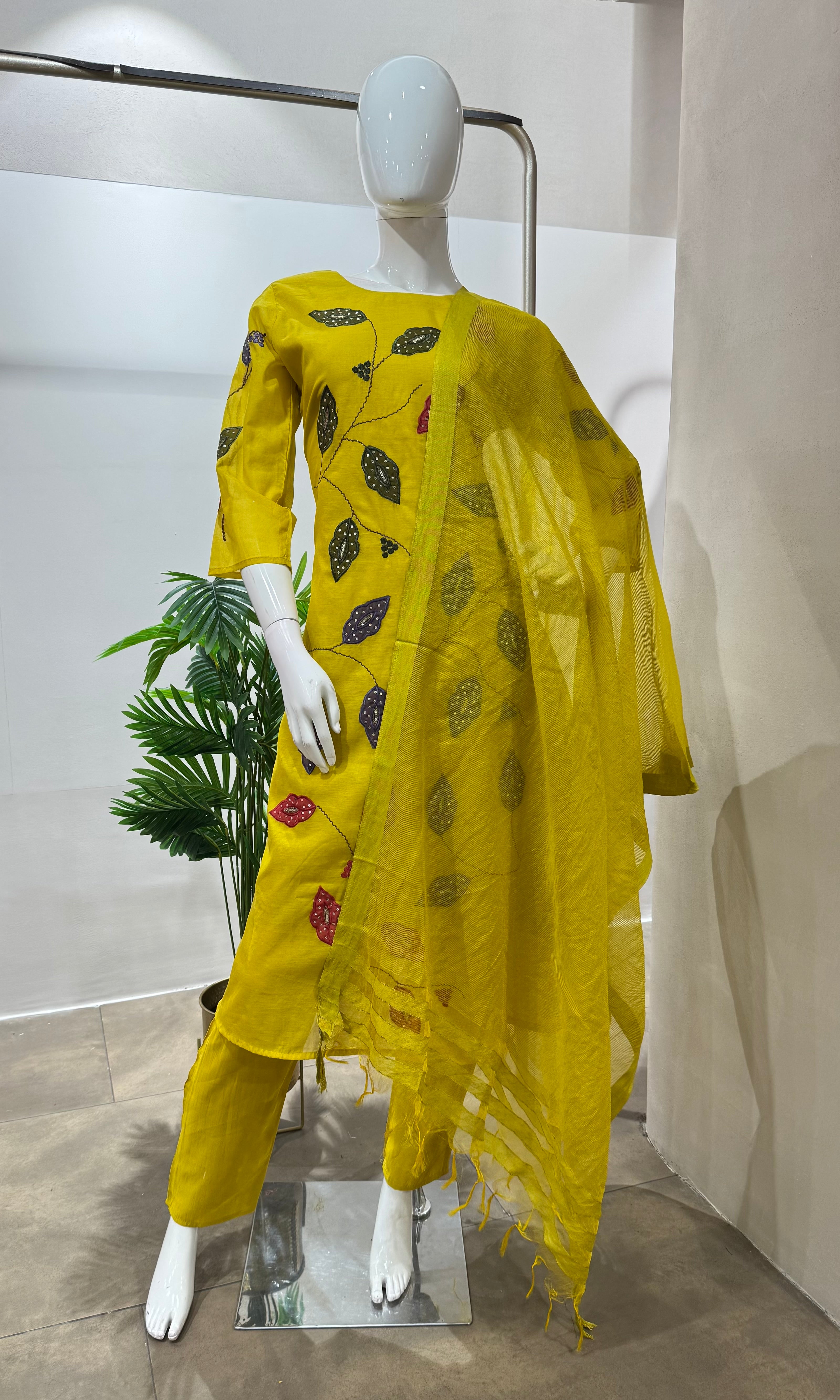 YELLOW LEAF EMBROIDERED KURTA SET