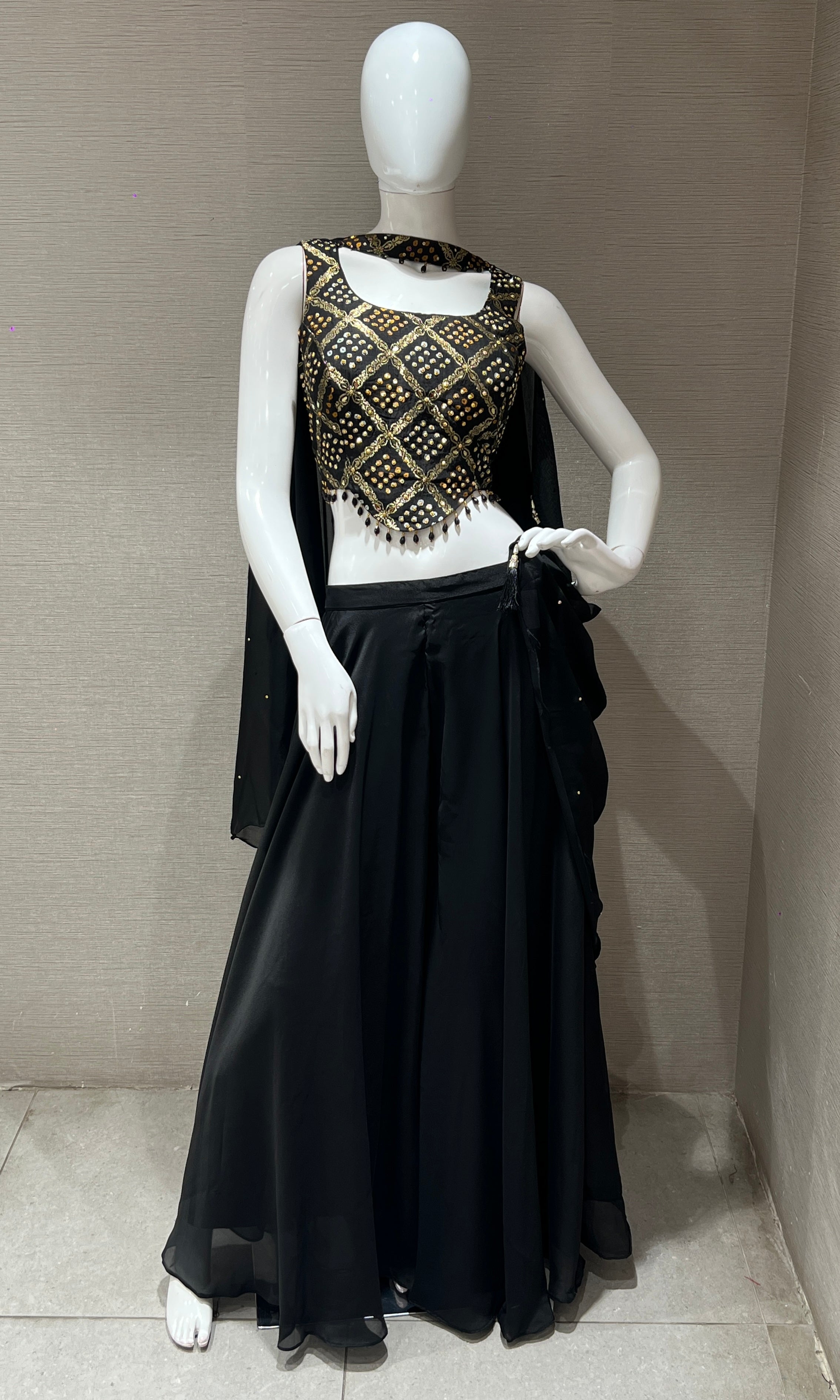 Black palazzo