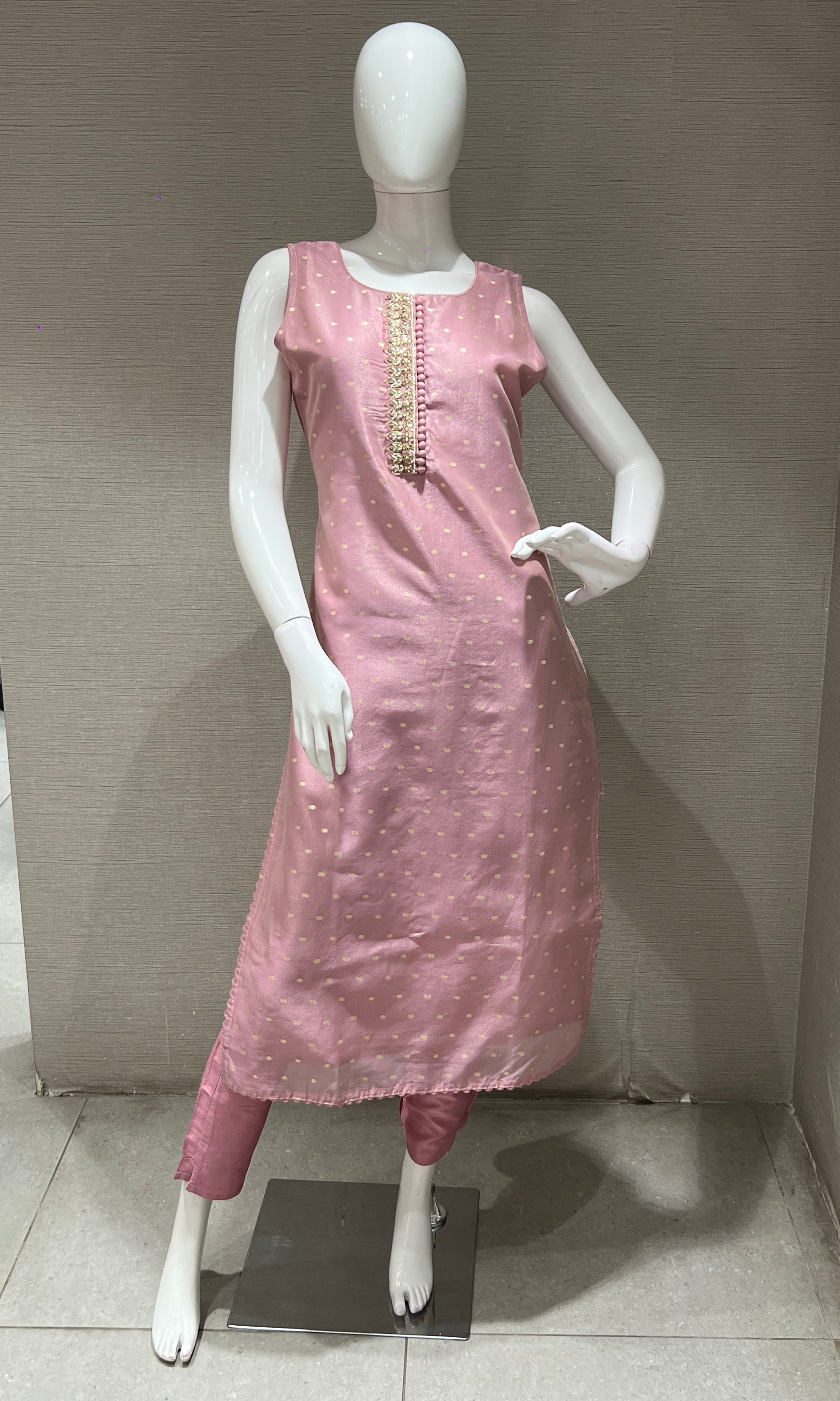 Onion pink kurta set with striped dupatta