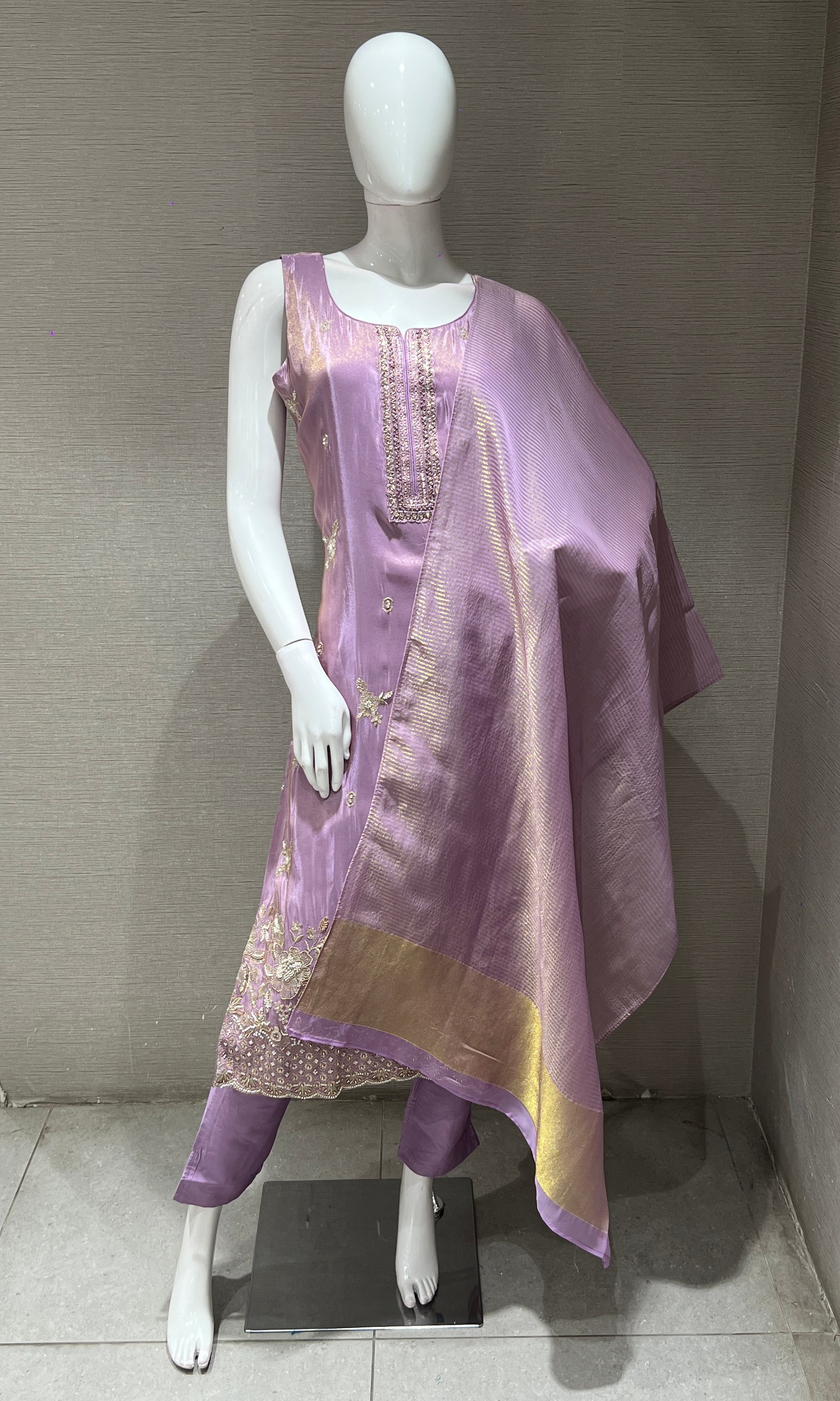 Lilac Embroidered Kurta Set with Sheen Dupatta
