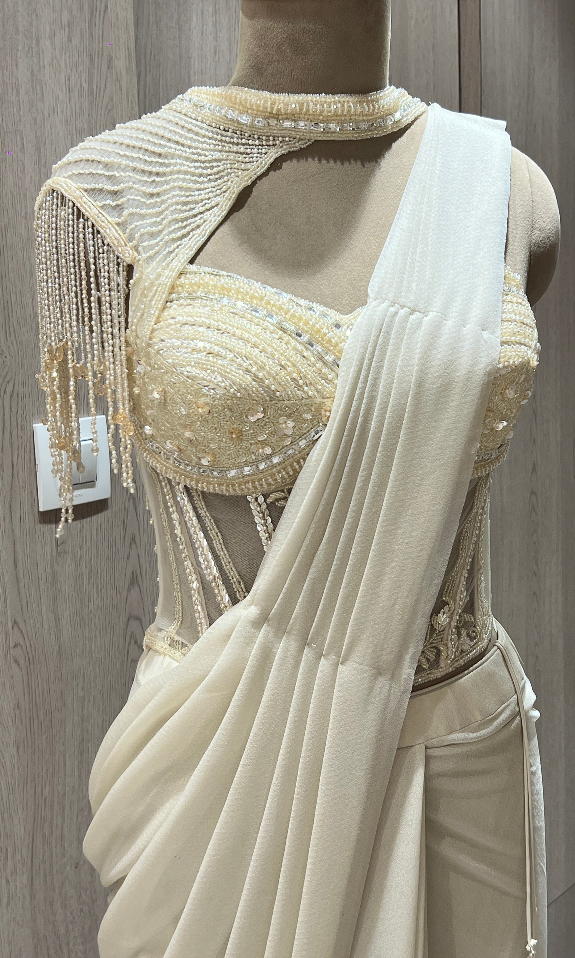 FAWN one minute saree