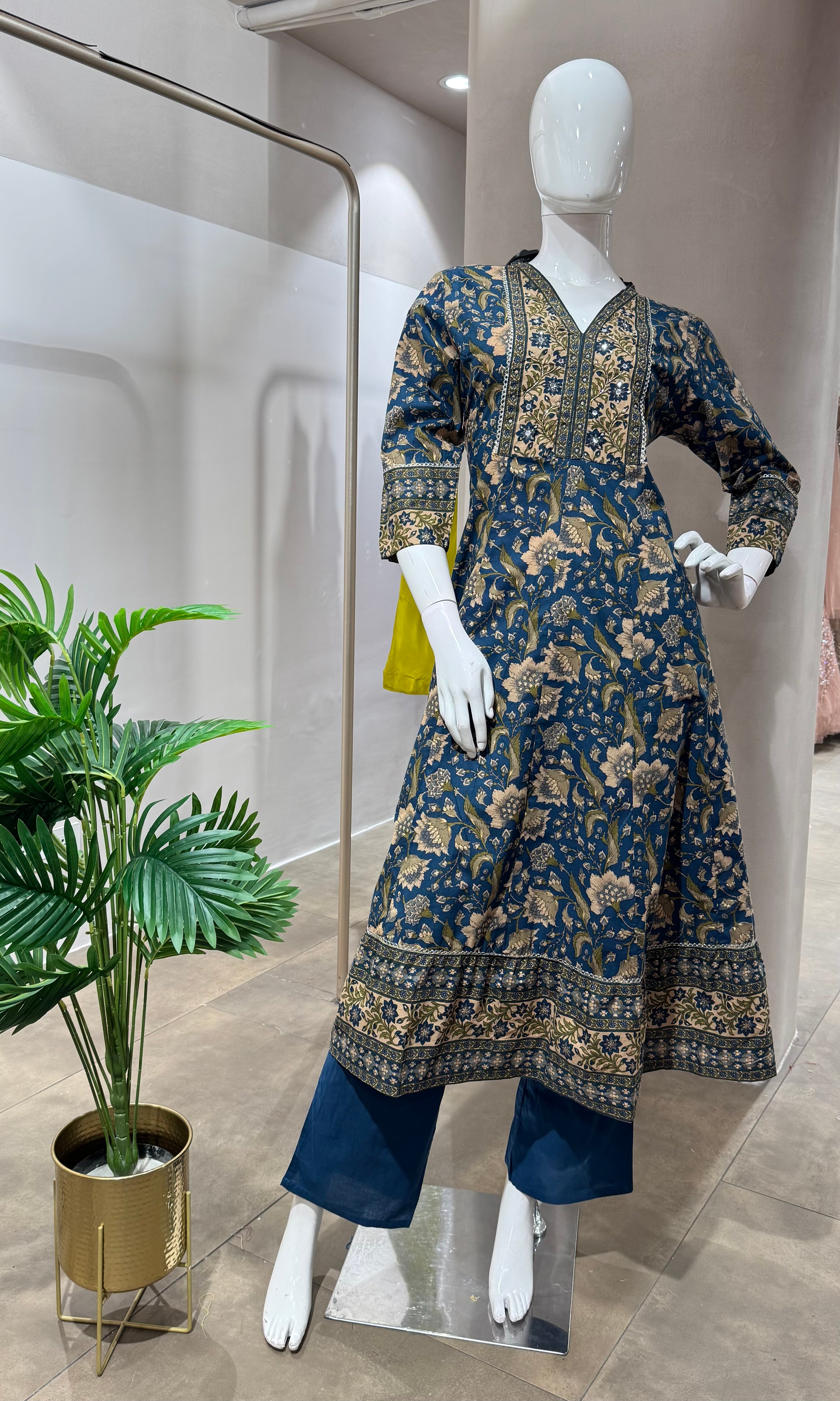 BLUE FLORAL PRINT ETHNIC KURTA SET