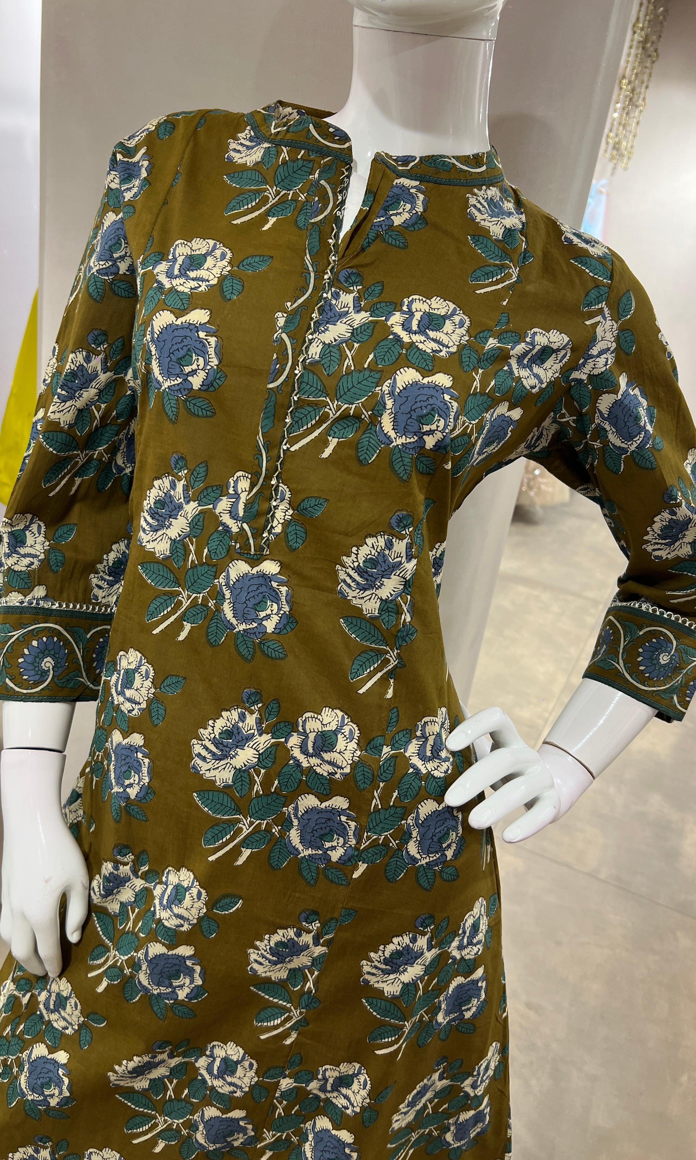 GREEN FLORAL PRINT KURTA SET